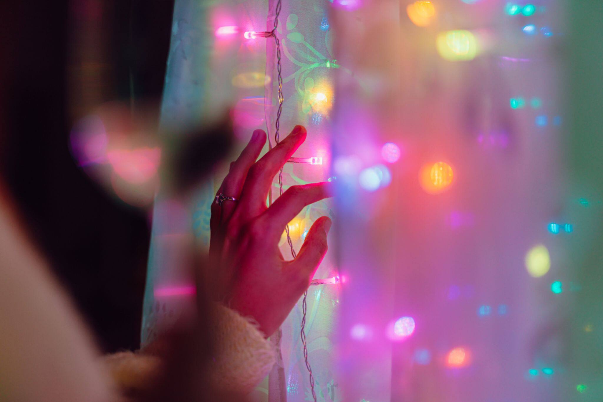 Alt View 22. Twinkly - Smart Light Curtain 210 RGB + LED Generation II - Multi.