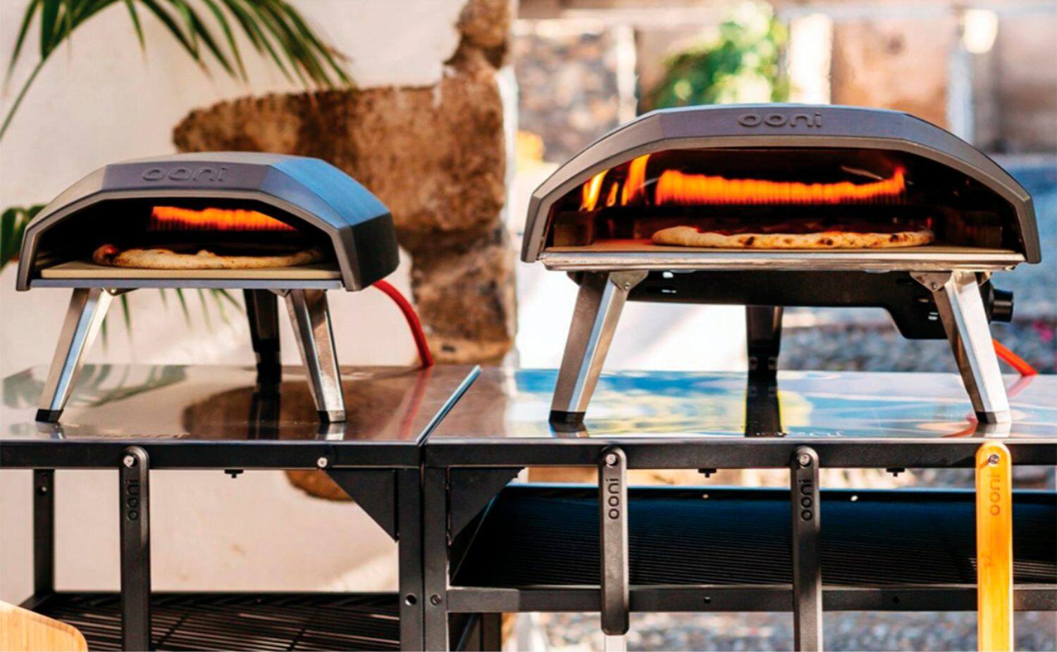 Alt View 15. Ooni - Koda 16 Gas - Powered Outdoor Pizza Oven - Black.