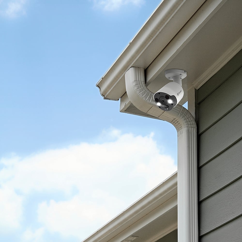 Alt View 15. Swann - 8 Channel 2TB NVR, 8 x 4K PoE Cameras, w/Dual LED Spotlights, Color Night Vision & Free Face Detection - White.