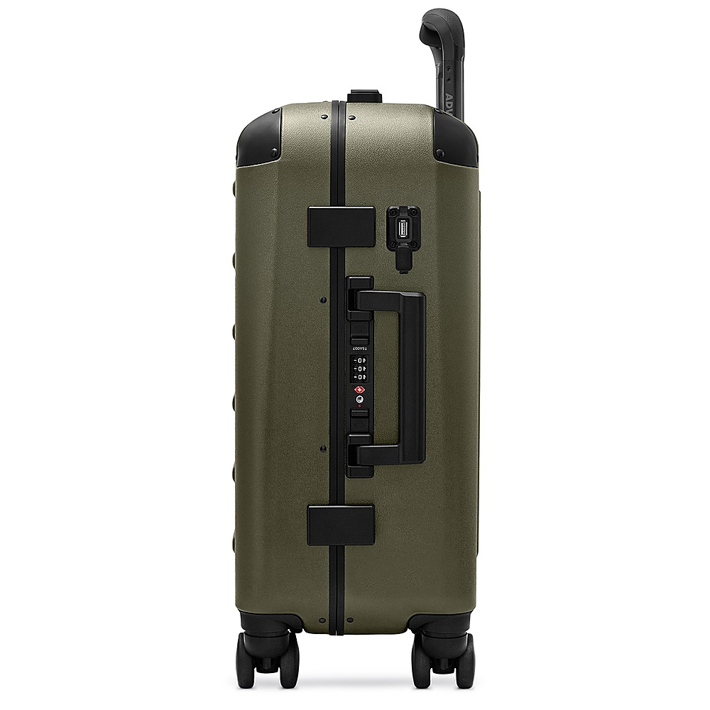 Best Buy: Solgaard The Carry-on Closet 2.0 20