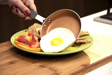 5 inch Egg Frying Pan, Mini Stainless Steel Round Frying Pan Nonstick  Omelet Pan Multipurpose Skillet with Handle for Induction Cooker(blue)