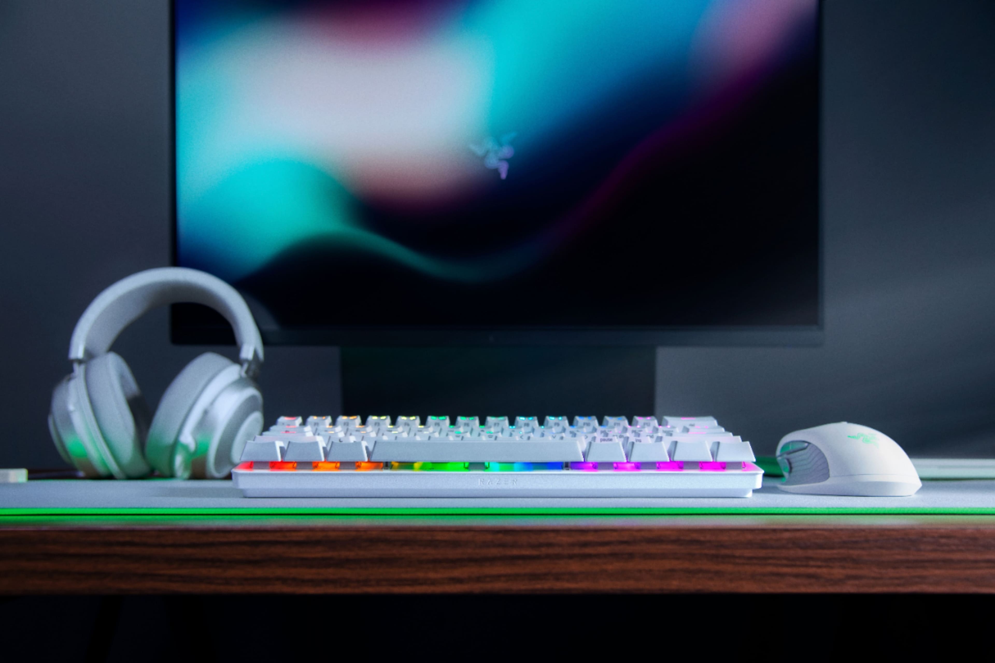 Alt View 18. Razer - Huntsman Mini 60% Wired Optical Clicky Switch Gaming Keyboard with Chroma RGB Backlighting - Mercury.