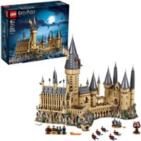 LEGO - Harry Potter Hogwarts Castle 71043 - Front_Zoom