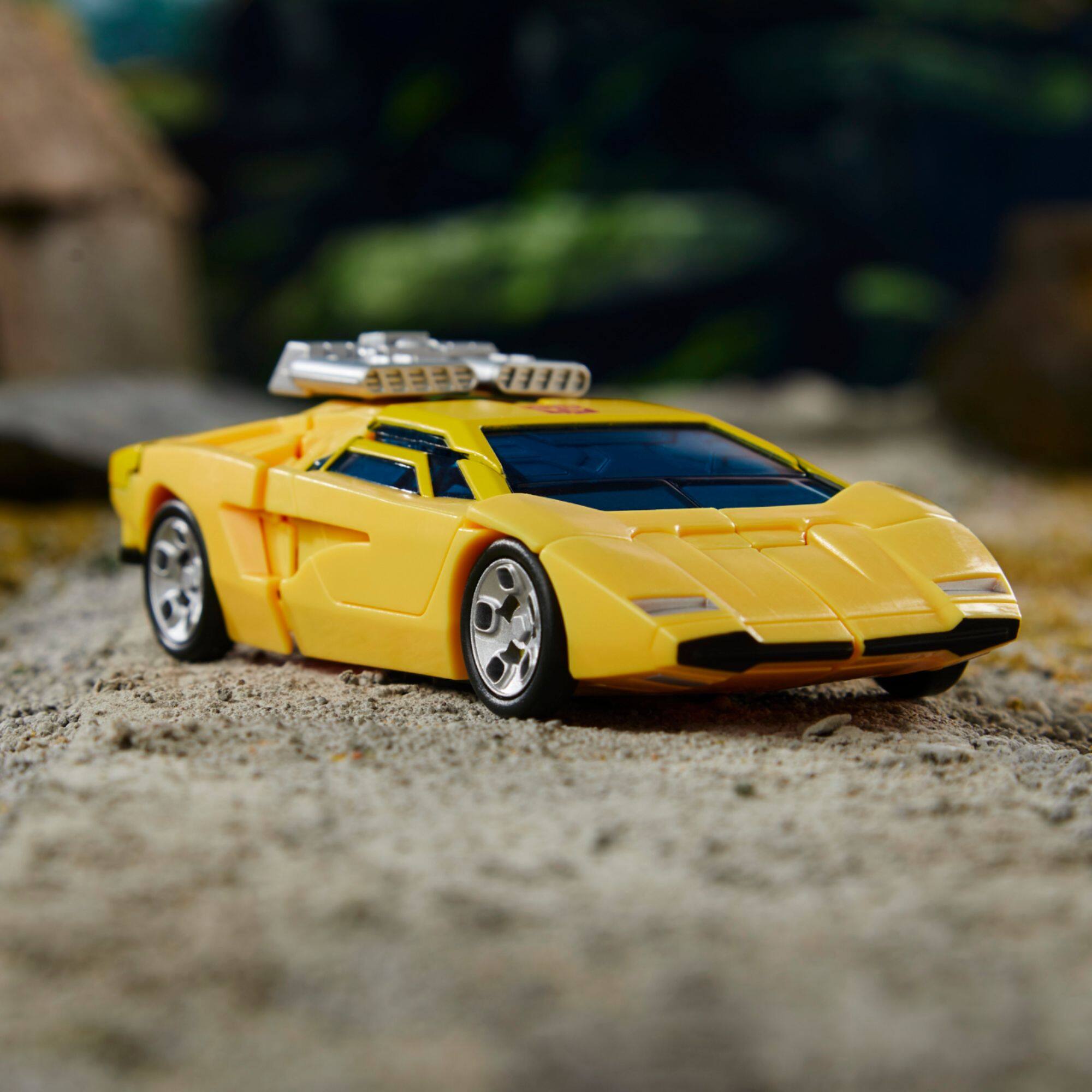 Alt View 15. Transformers - Generations War for Cybertron Deluxe WFC-E36 Sunstreaker.