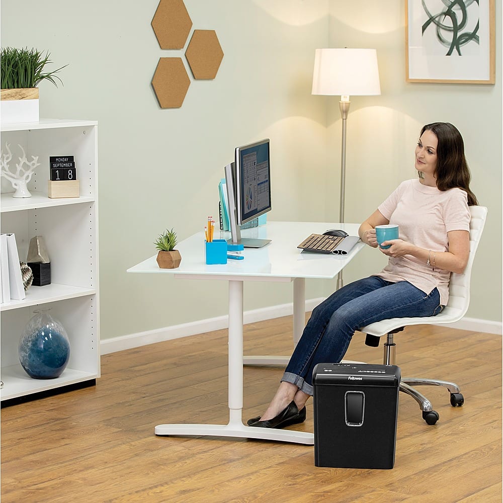 Alt View 17. Fellowes - Powershred P-30C, 6 Sheet Cross Cut Paper Shredder - Black.