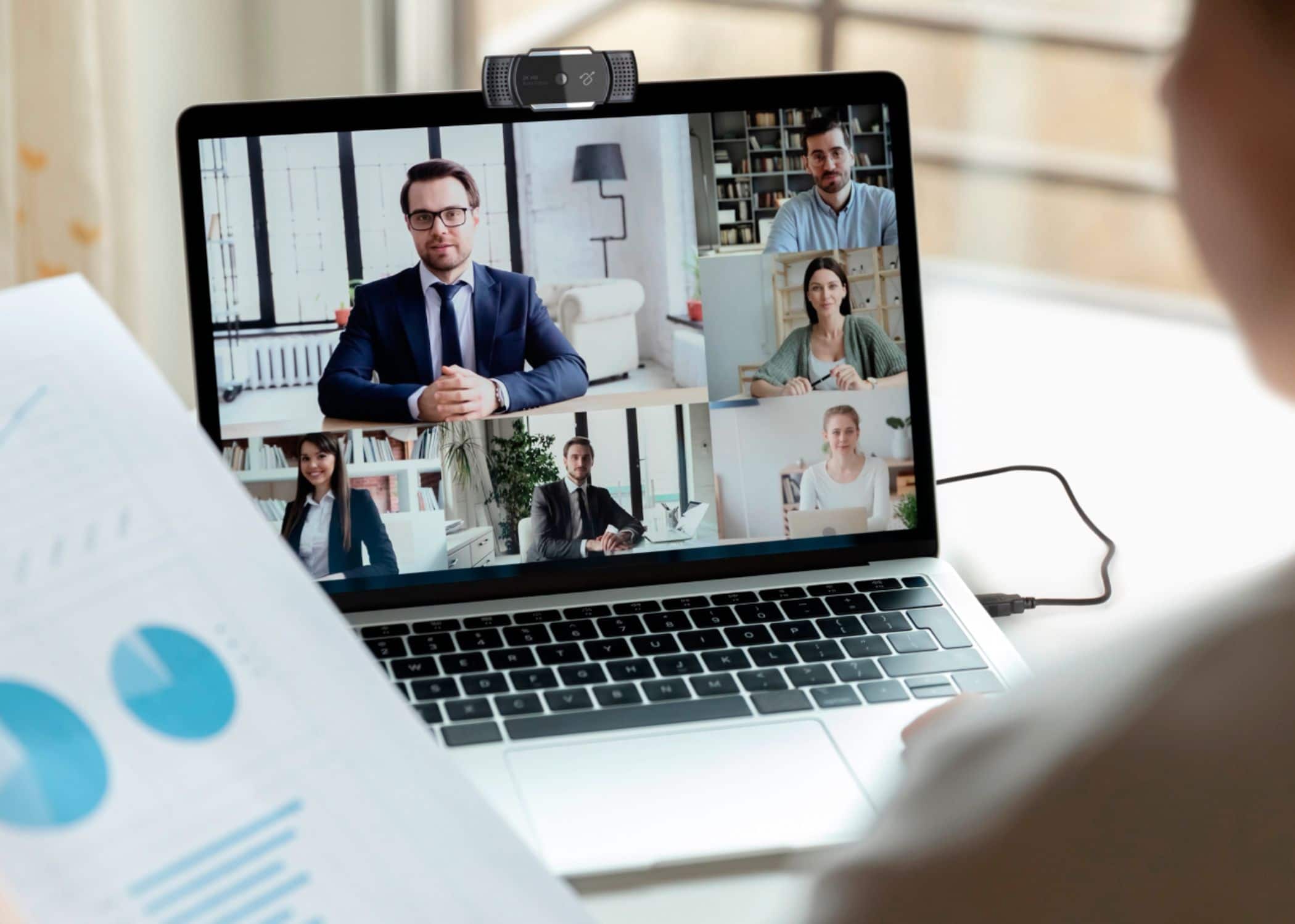 Alt View 14. Aluratek - Live Ultra 2K HD 2560 x 1600 Webcam with Auto Focus and Dual Stereo Noise Cancelling Mics - Black.