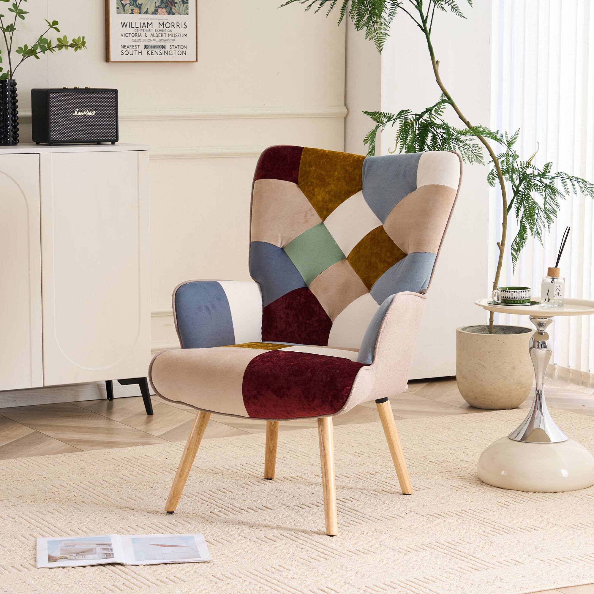 WILLIAM MORRIS VICTORIA & ALBERT MUSEUM NEAREST: STATION SOUTH KENSINGTON