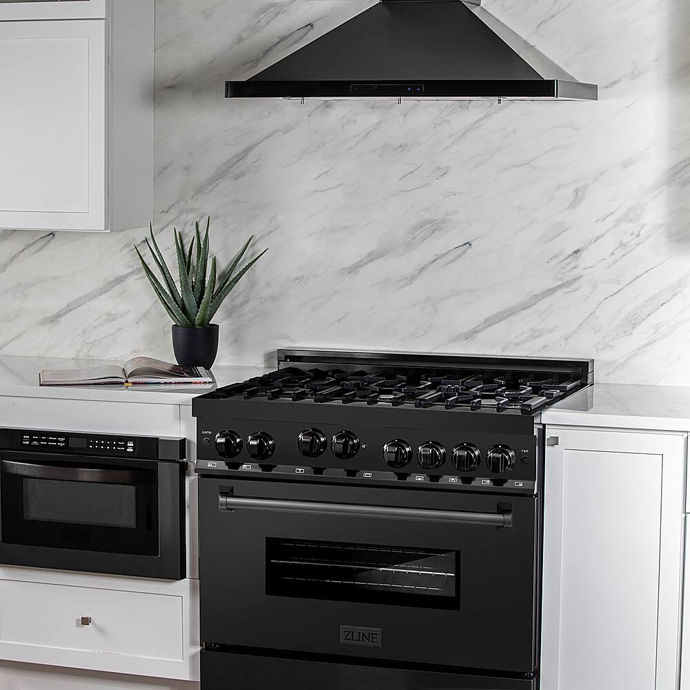 ZLINE 36 in. Professional 4.6 cu. ft. 6 Gas on Gas Range in Black