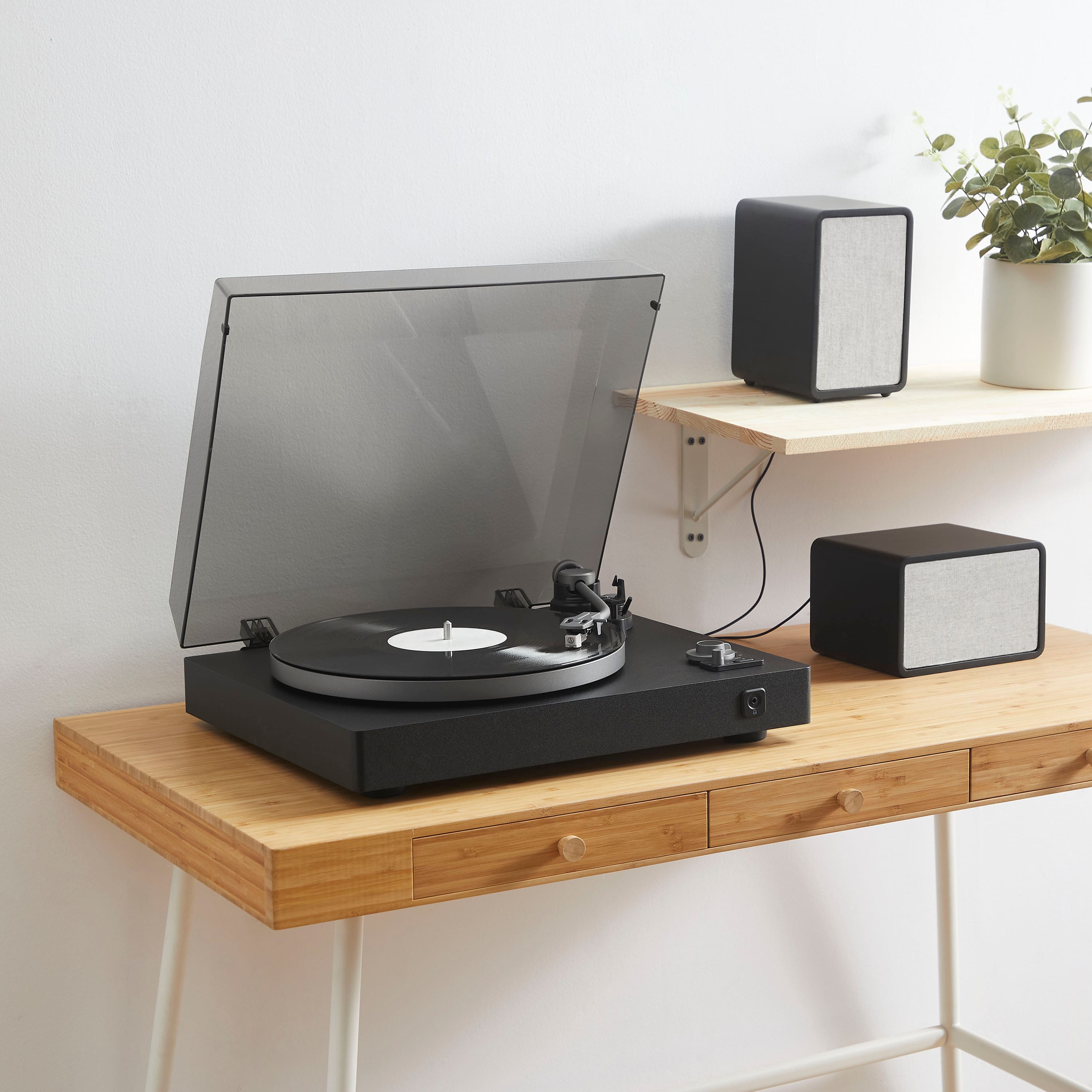Alt View 16. Insignia™ - Bluetooth Stereo Turntable - Black.