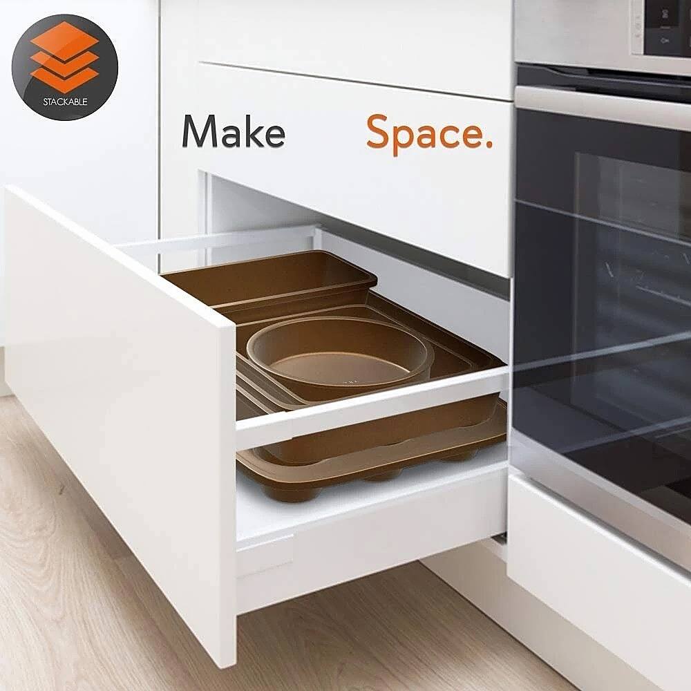 Alt View 22. NutriChef - 6-Piece Nonstick Kitchen Bakeware Set NCBK6TR7 - Gold - Gold.