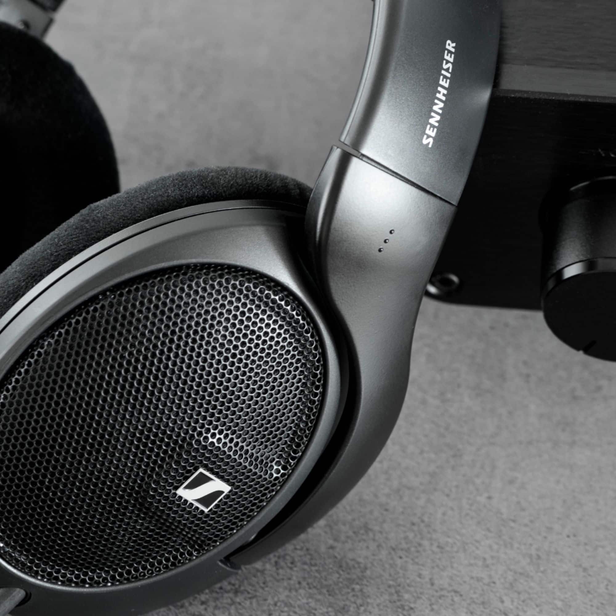 Alt View 16. Sennheiser - HD 560S Wired Open Aire Over-the-Ear Audiophile Headphones - Black.
