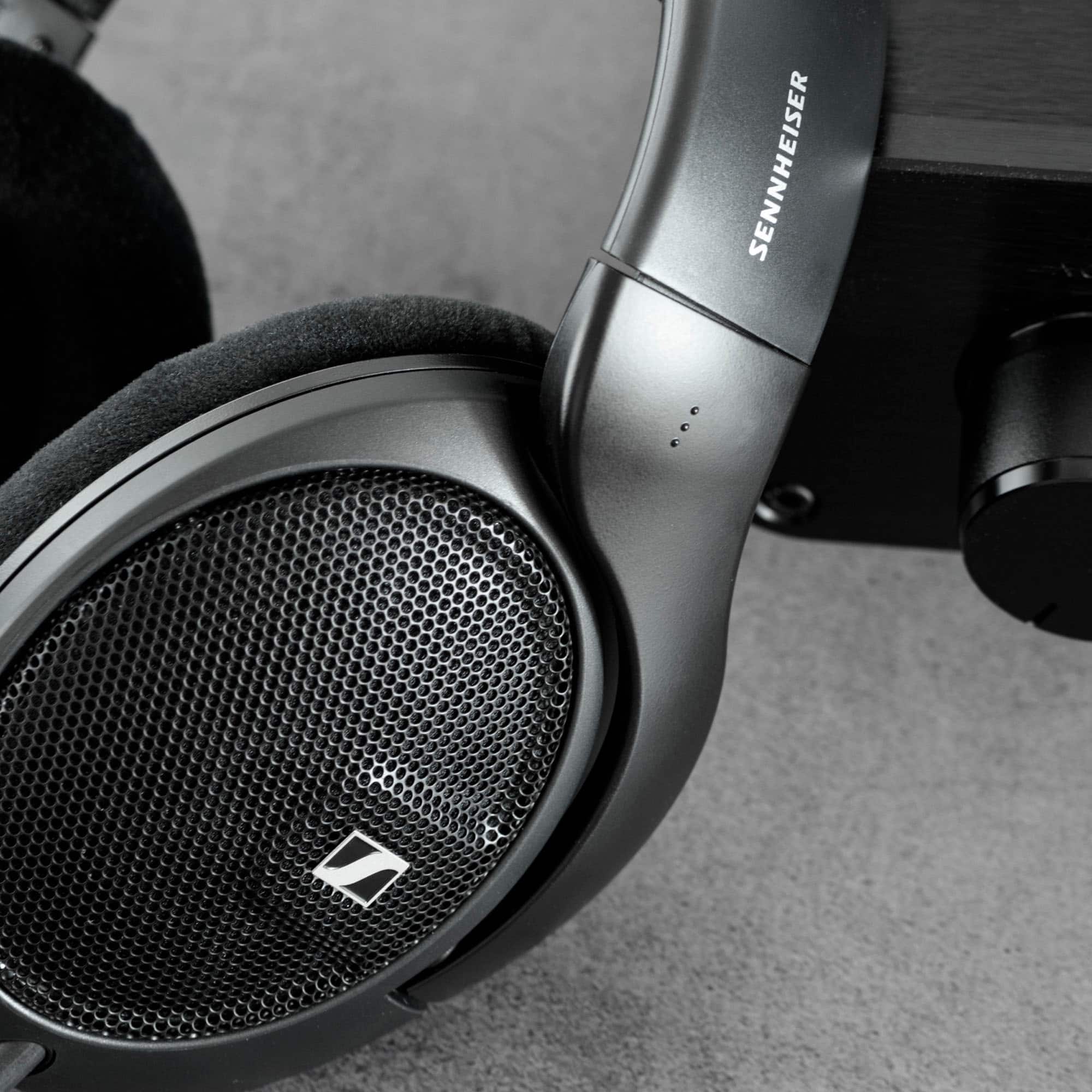 Alt View 18. Sennheiser - HD 560S Wired Open Aire Over-the-Ear Audiophile Headphones - Black.