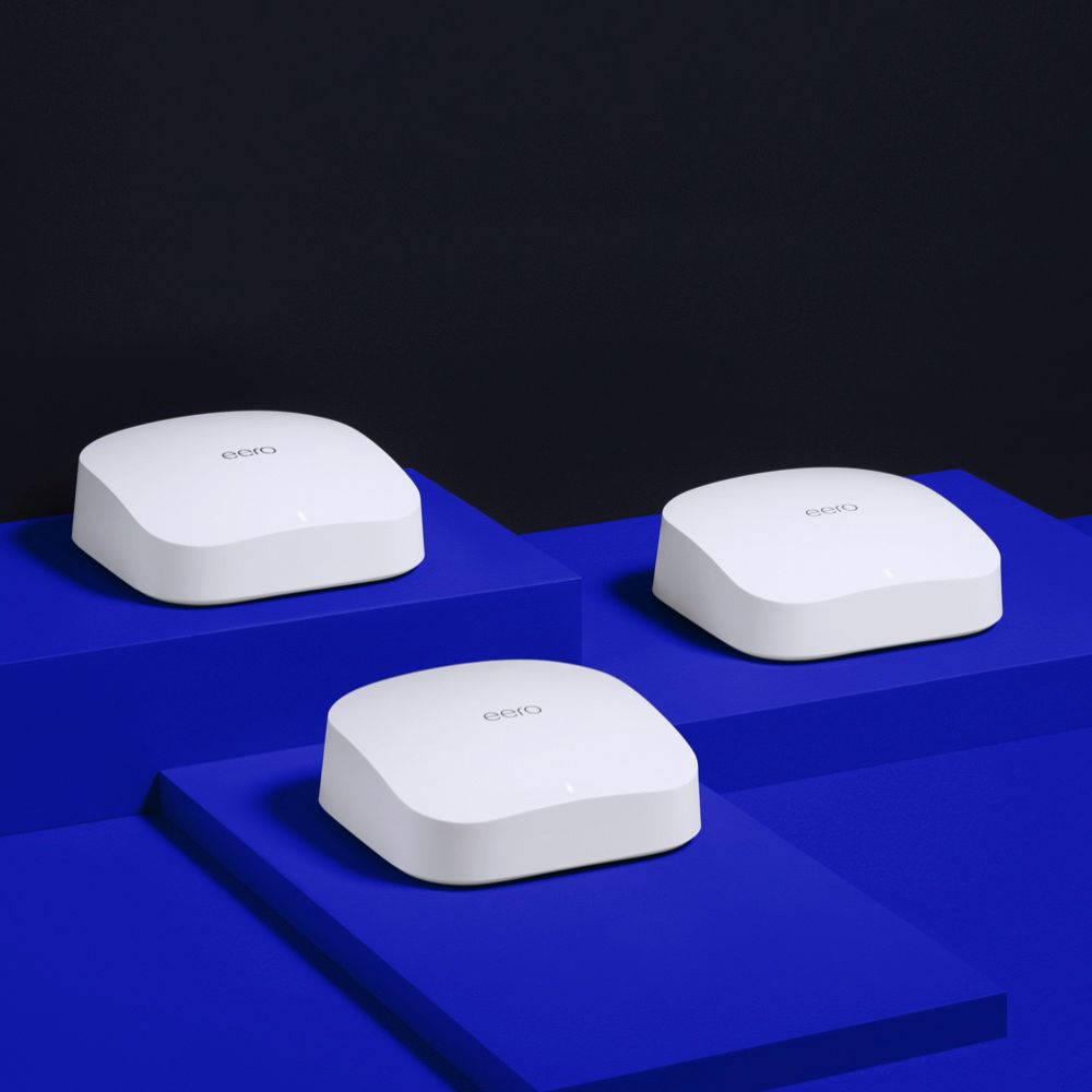 Angle View: eero - Pro 6 AX4200 Tri-Band Mesh Wi-Fi 6 System (3-pack) - White