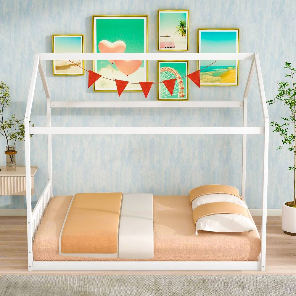 Angle. Loheer - Loheer Queen House Bed White Floor Bed Kids Wooden Bed Frame - White.