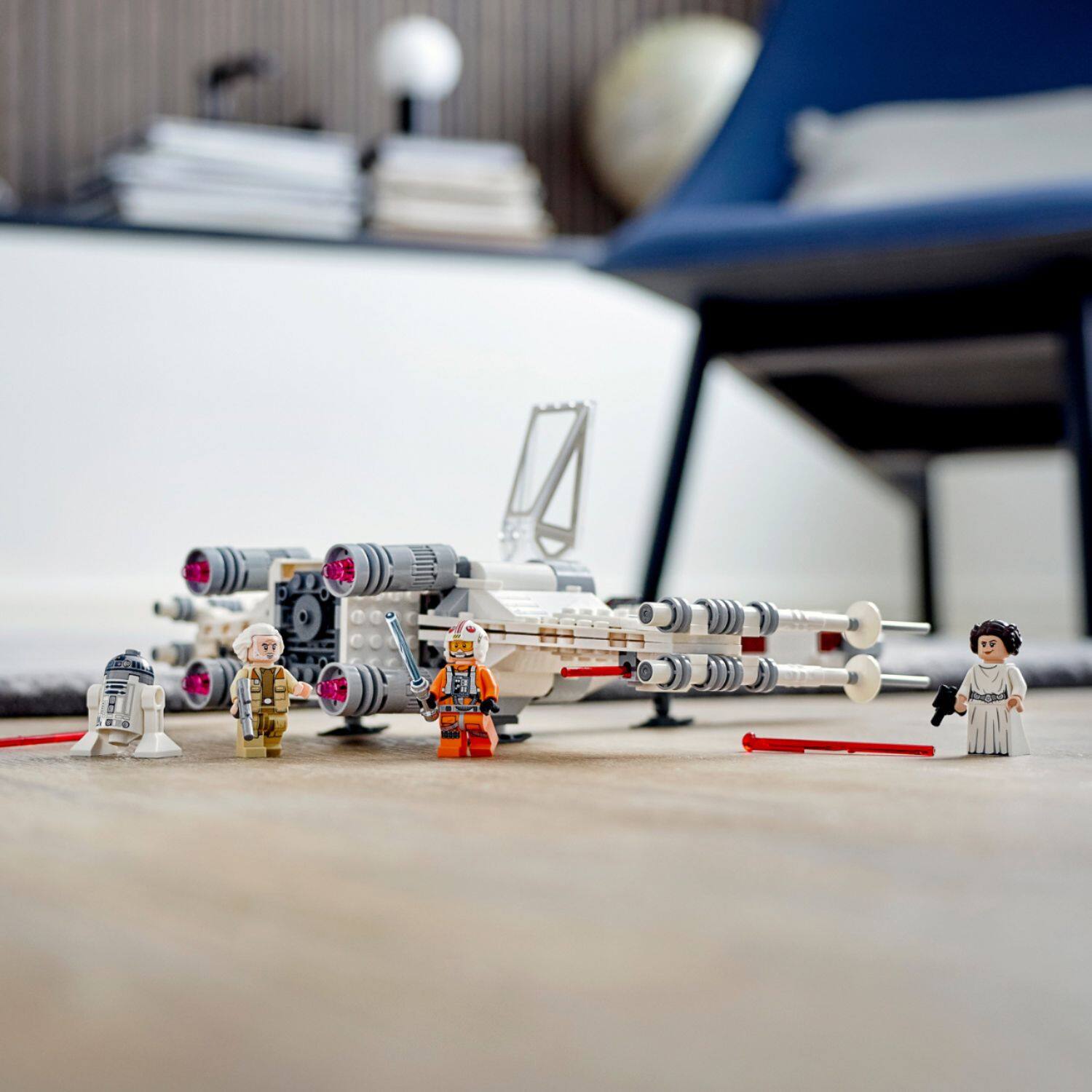 Alt View 15. LEGO - Star Wars Luke Skywalker's X-Wing Fighter 75301.