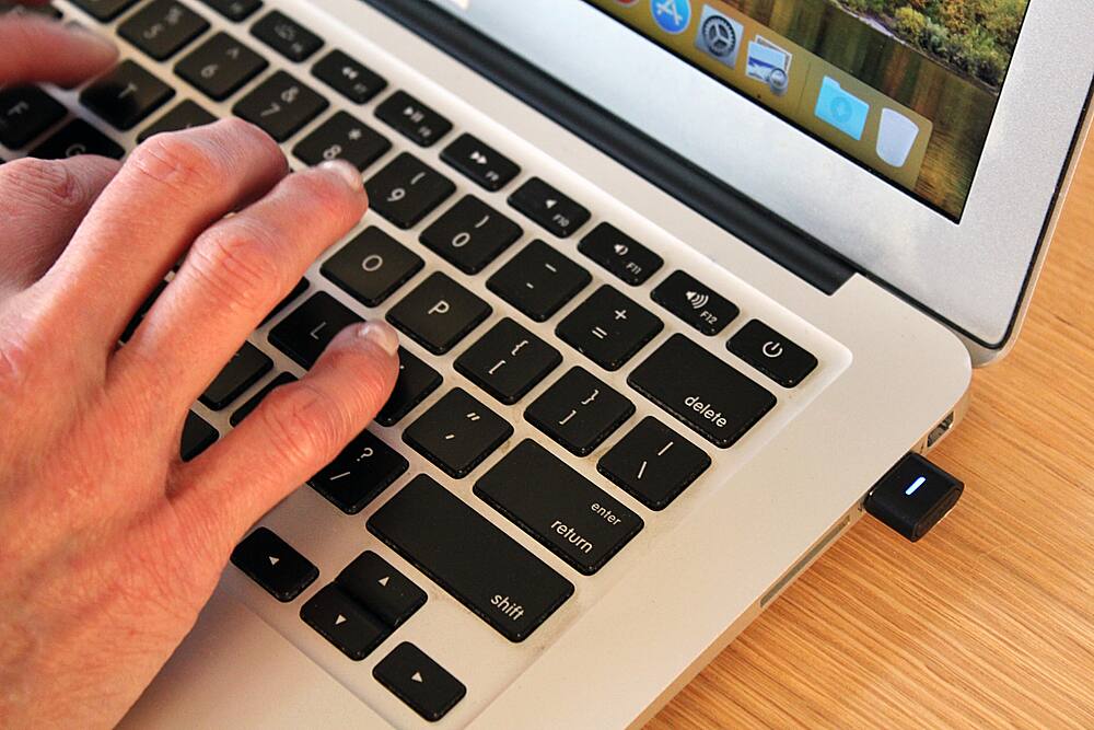 Alt View 13. Bose - USB Link - Black.