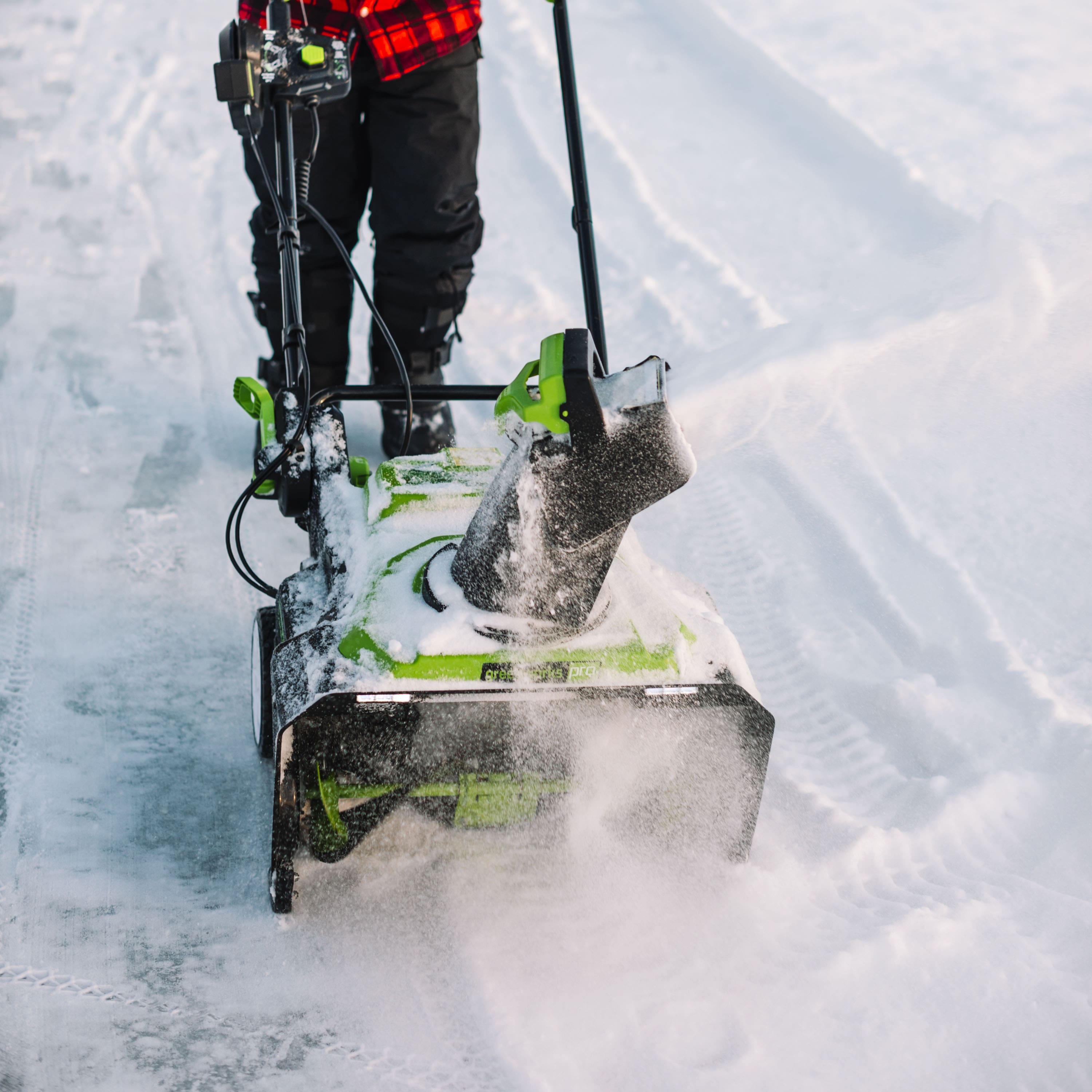 Alt View 17. Greenworks - 80V 22” Cordless Brushless Snow Blower with 4.0 Ah Battery and Rapid Charger - Black/Green.