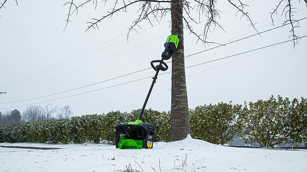 Pelle à neige sans fil Greenworks PRO 80 V de 12 po, batterie de 2,0  Ah et chargeur inclus