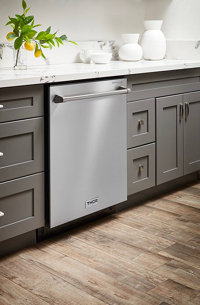 Left. Thor Kitchen - 24" Dishwasher - Stainless Steel.