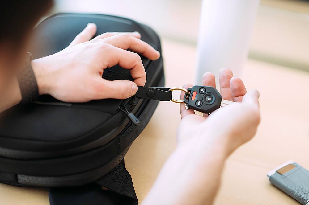 Alt View 18. Nomatic - SLING (6L) - Black.