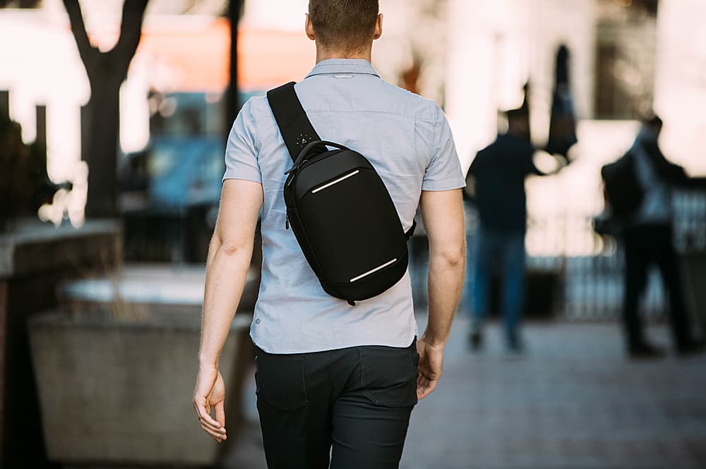 Alt View 24. Nomatic - SLING (6L) - Black.