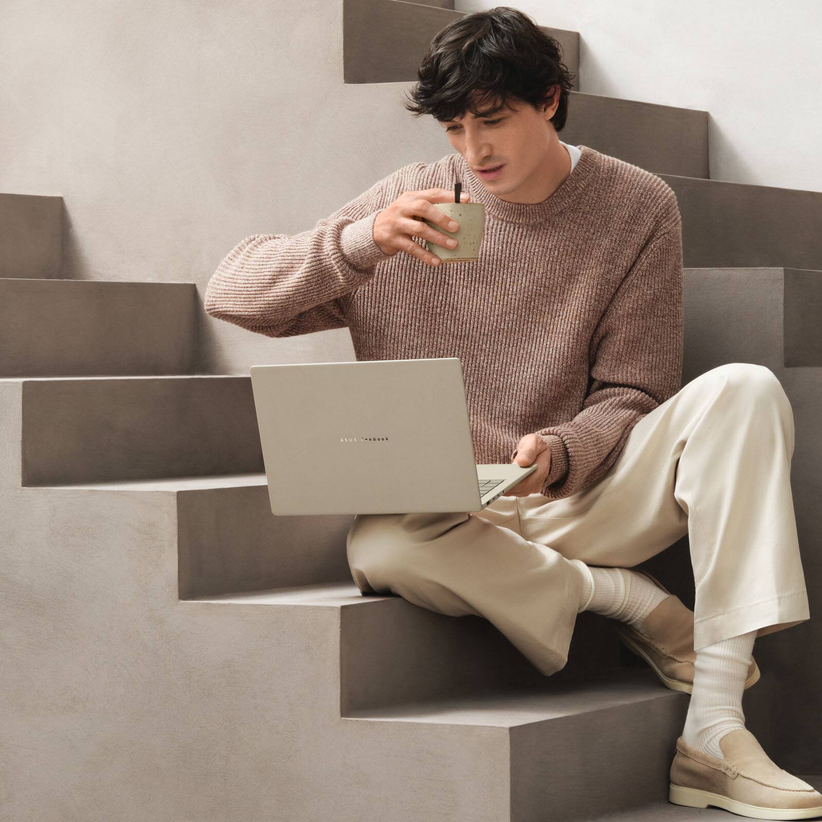 ASUS