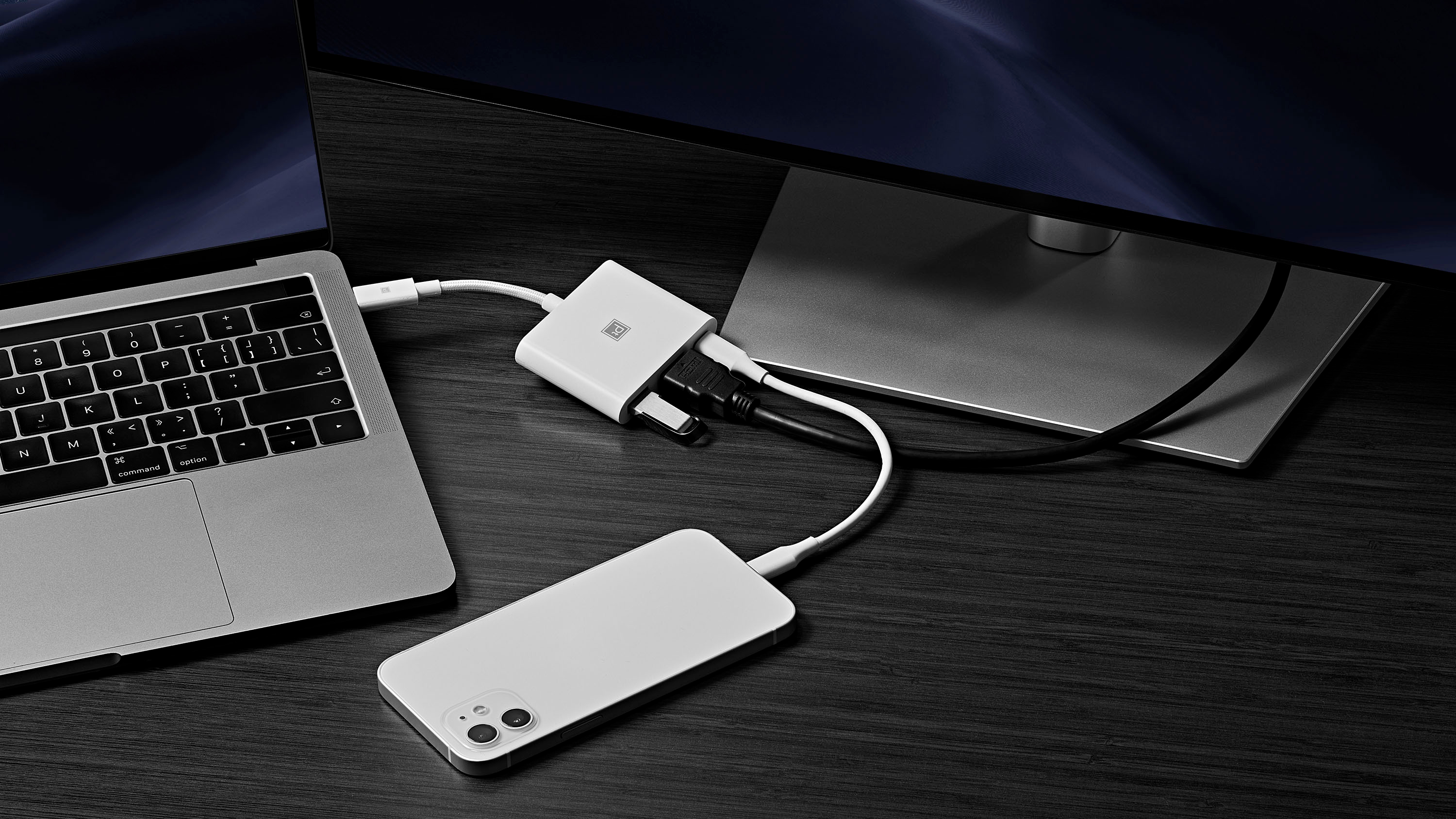  Argmao USB C Hub, 8-in-1 Dongle, USB C to USB C Data