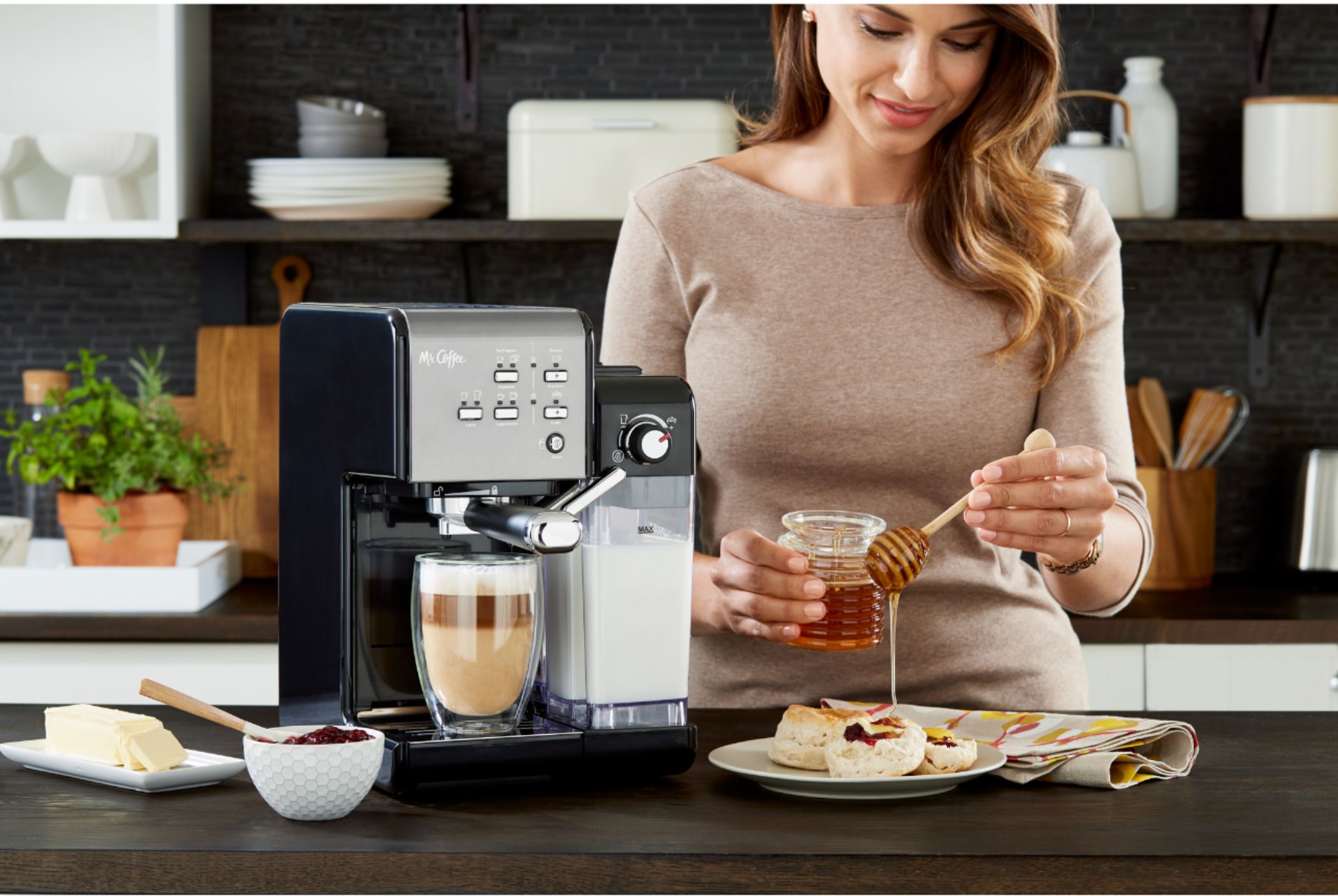 Coffee One-Touch CoffeeHouse Espresso Maker and Cappuccino Machine Mr 
