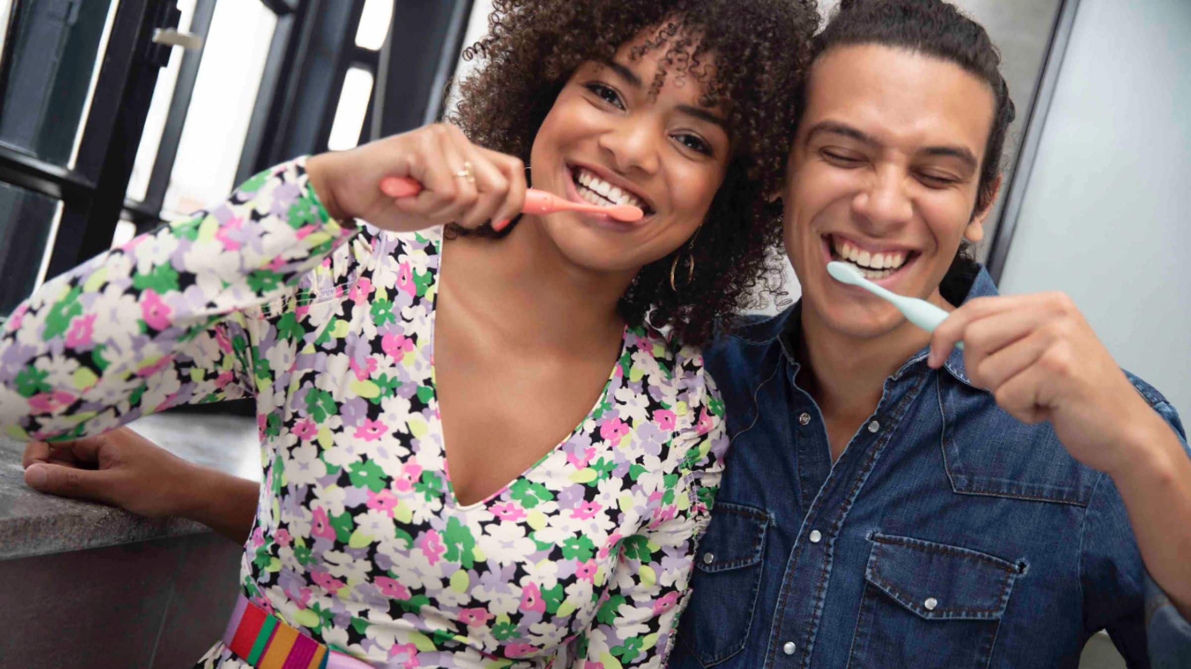 Alt View 19. Philips Sonicare - Philips One by Sonicare Battery Toothbrush - Mint.