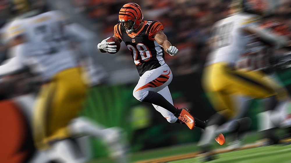 Alt View 15. Electronic Arts - Madden NFL 21.