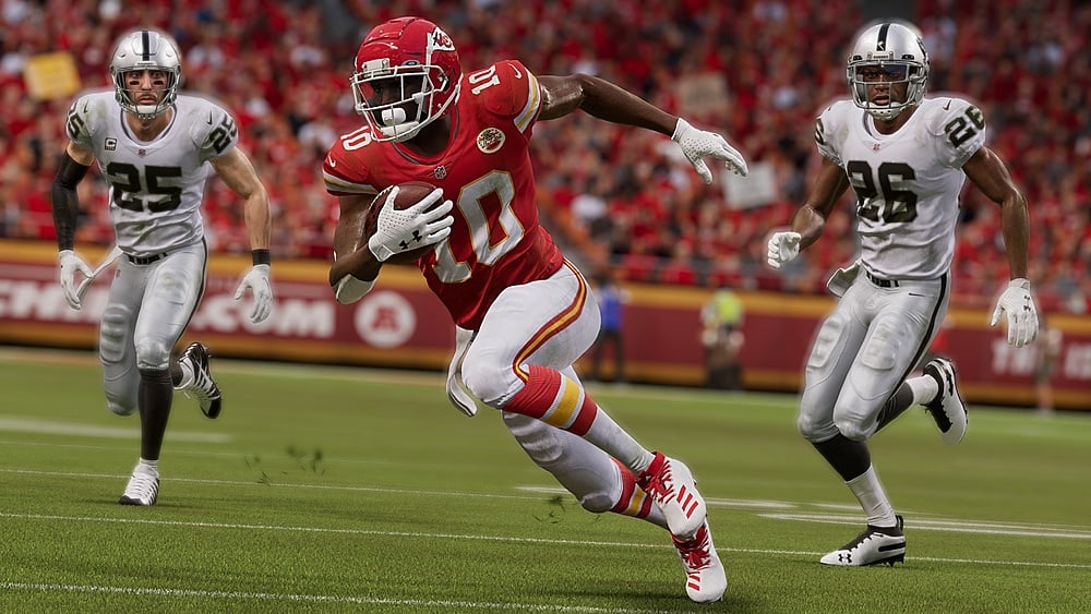 Alt View 17. Electronic Arts - Madden NFL 21.