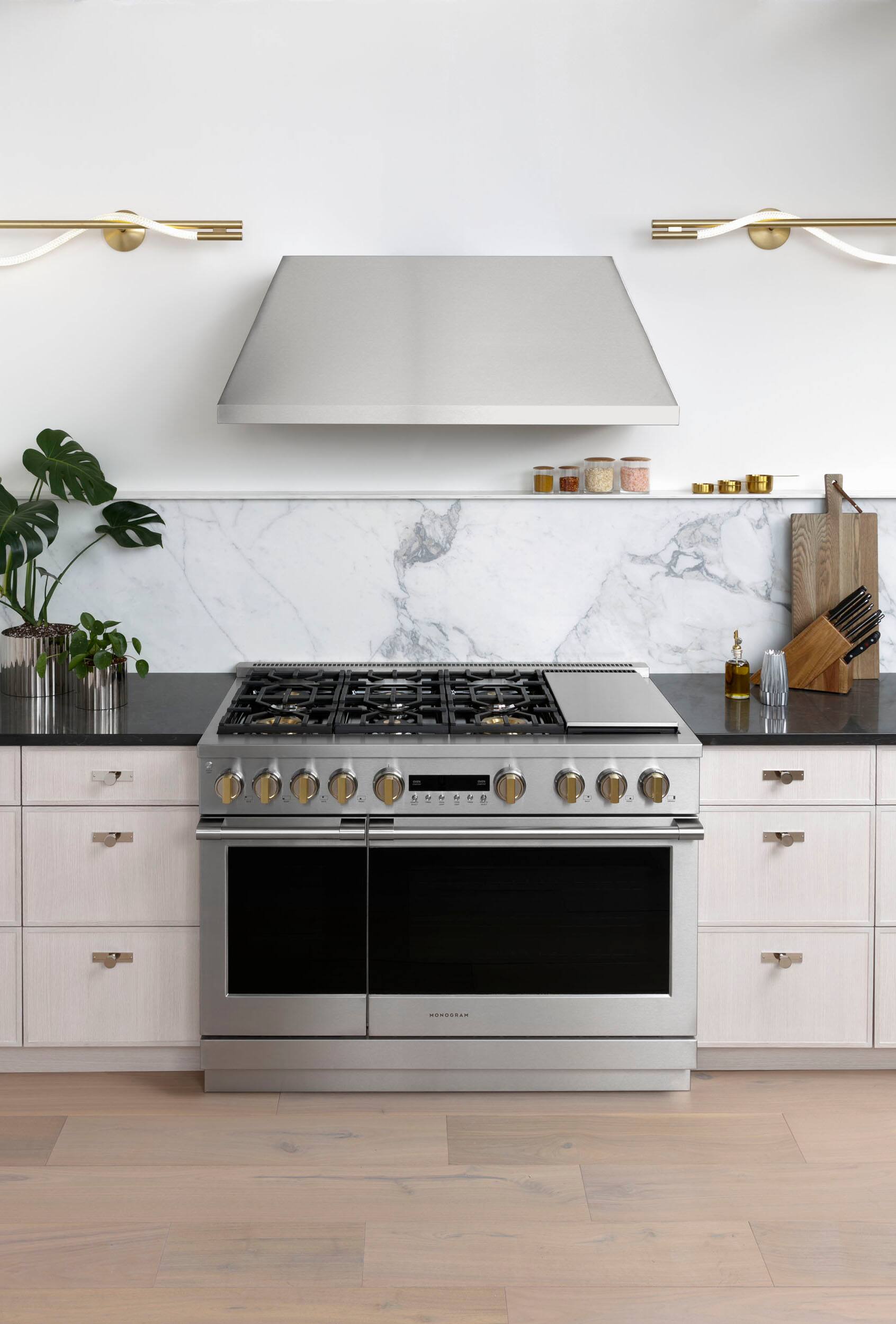 Alt View 22. Monogram - 8.25 Cu. Ft. Freestanding Double Oven Dual Fuel Convection Range with Self-Clean, Built-In Wi-fi, and 6 Burners - Stainless Steel.