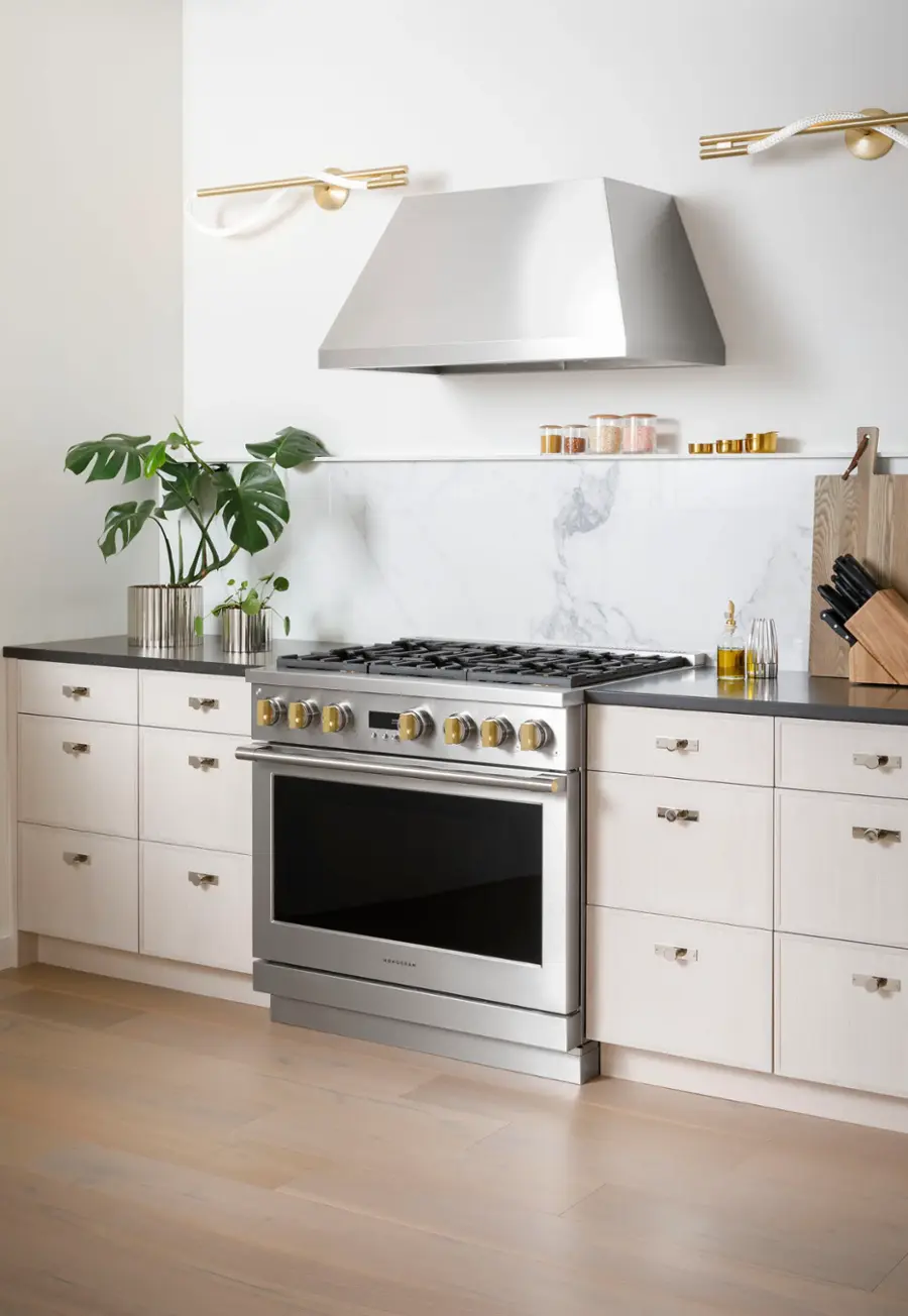 Alt View 15. Monogram - 5.7 Cu. Ft. Freestanding Dual Fuel Convection Range with Self-Clean, Built-In Wi-Fi, and 6 Burners - Stainless Steel.