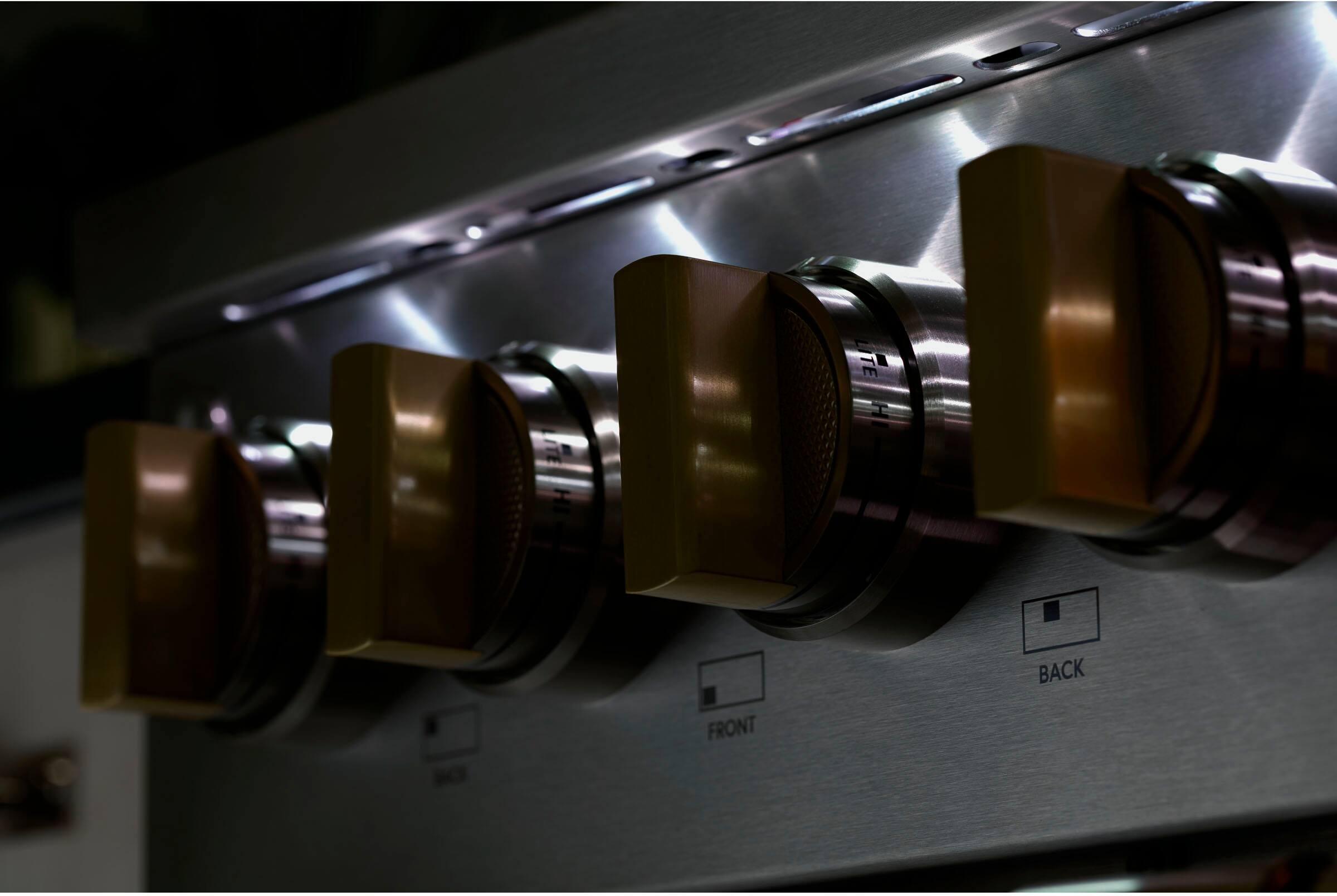 Alt View 17. Monogram - 8.25 Cu. Ft. Freestanding Double Oven Dual Fuel Convection Range with Self-Clean, Built-In Wi-Fi, and 4 Burners - Stainless Steel.