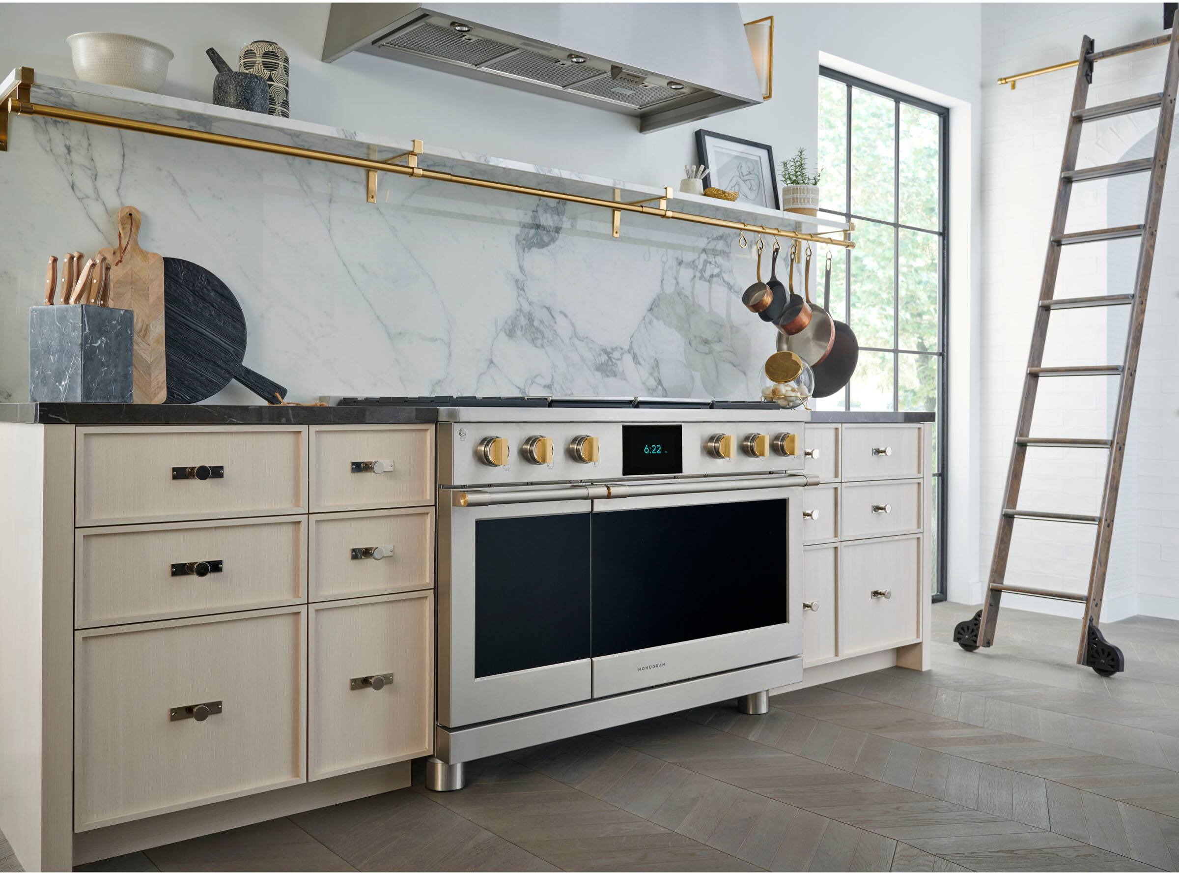 Alt View 27. Monogram - 8.25 Cu. Ft. Freestanding Double Oven Dual Fuel Convection Range with Self-Clean, Built-In Wi-Fi, and 4 Burners - Stainless Steel.