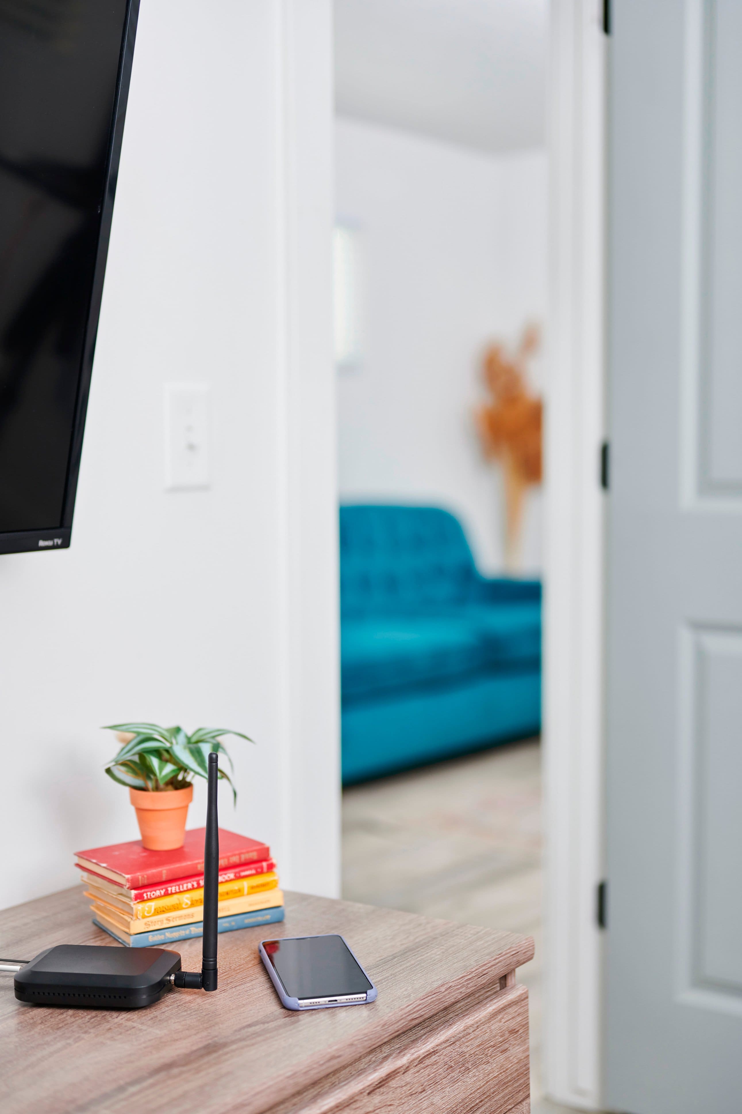 Alt View 14. weBoost - Home Studio Cell Phone Signal Booster Kit for Single Room Coverage, Boosts 4G LTE & 5G for all U.S. Networks - Black.