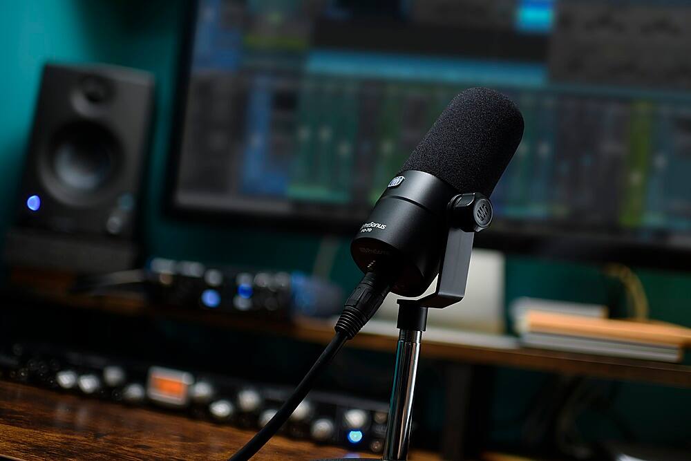 Alt View 12. PreSonus - PD-70 Dynamic Caridiod Broadcast Mic - Black.