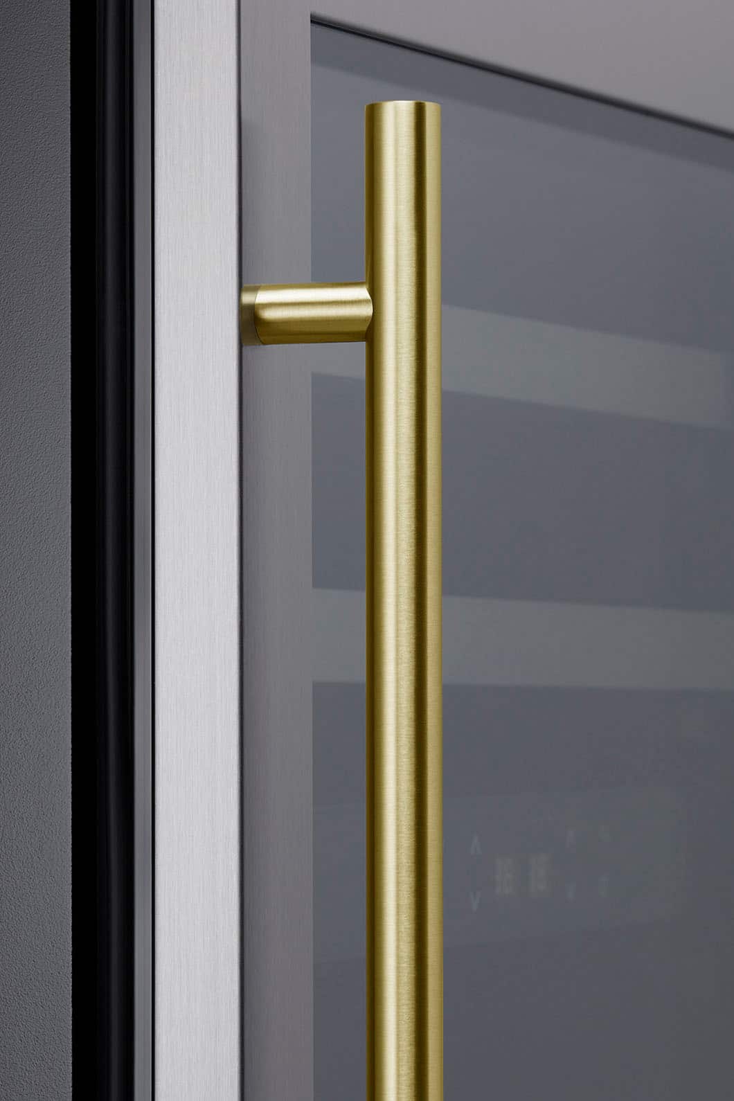 Front. Zephyr - Presrv Contemporary Handle Accessory - Brushed Gold.