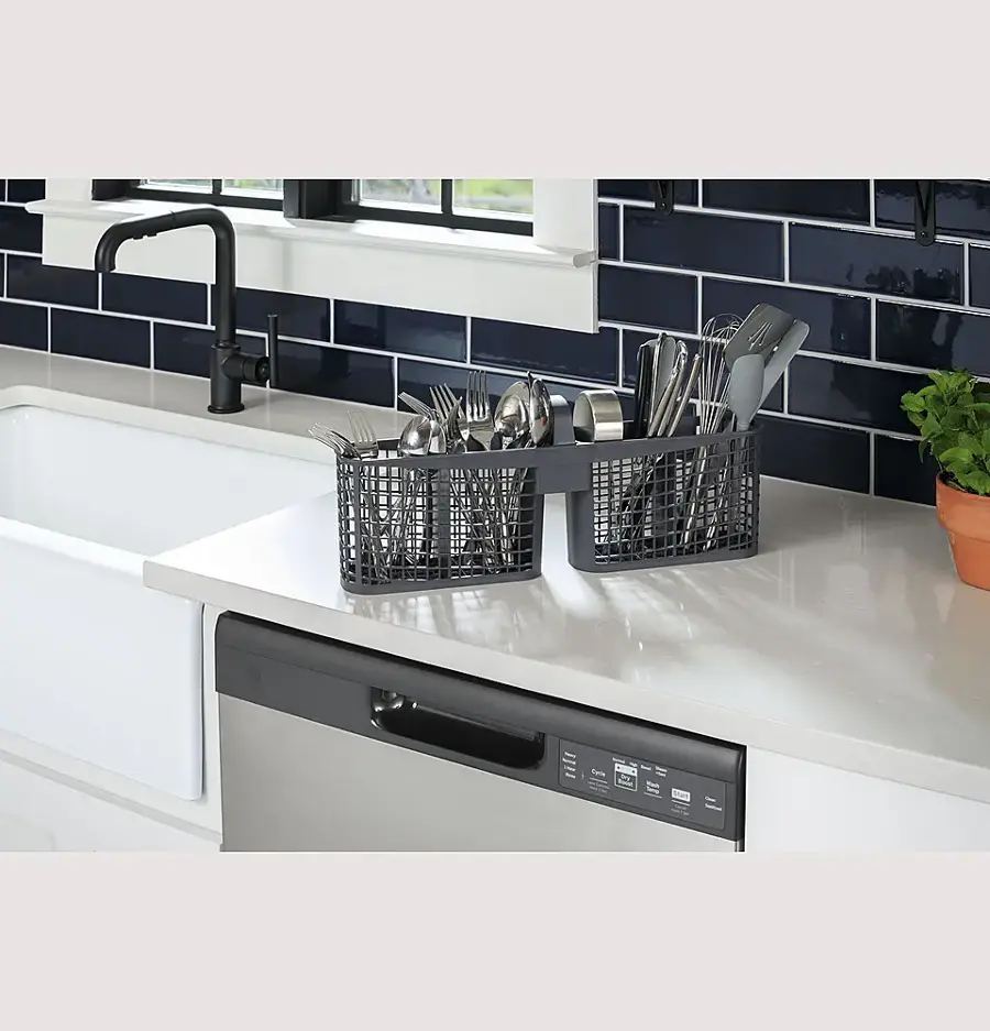 Alt View 20. GE - Front Control Built-In Dishwasher with 55 dBA - White.