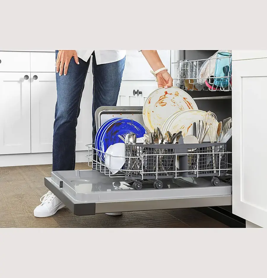 Alt View 22. GE - Front Control Built-In Dishwasher with 55 dBA - White.