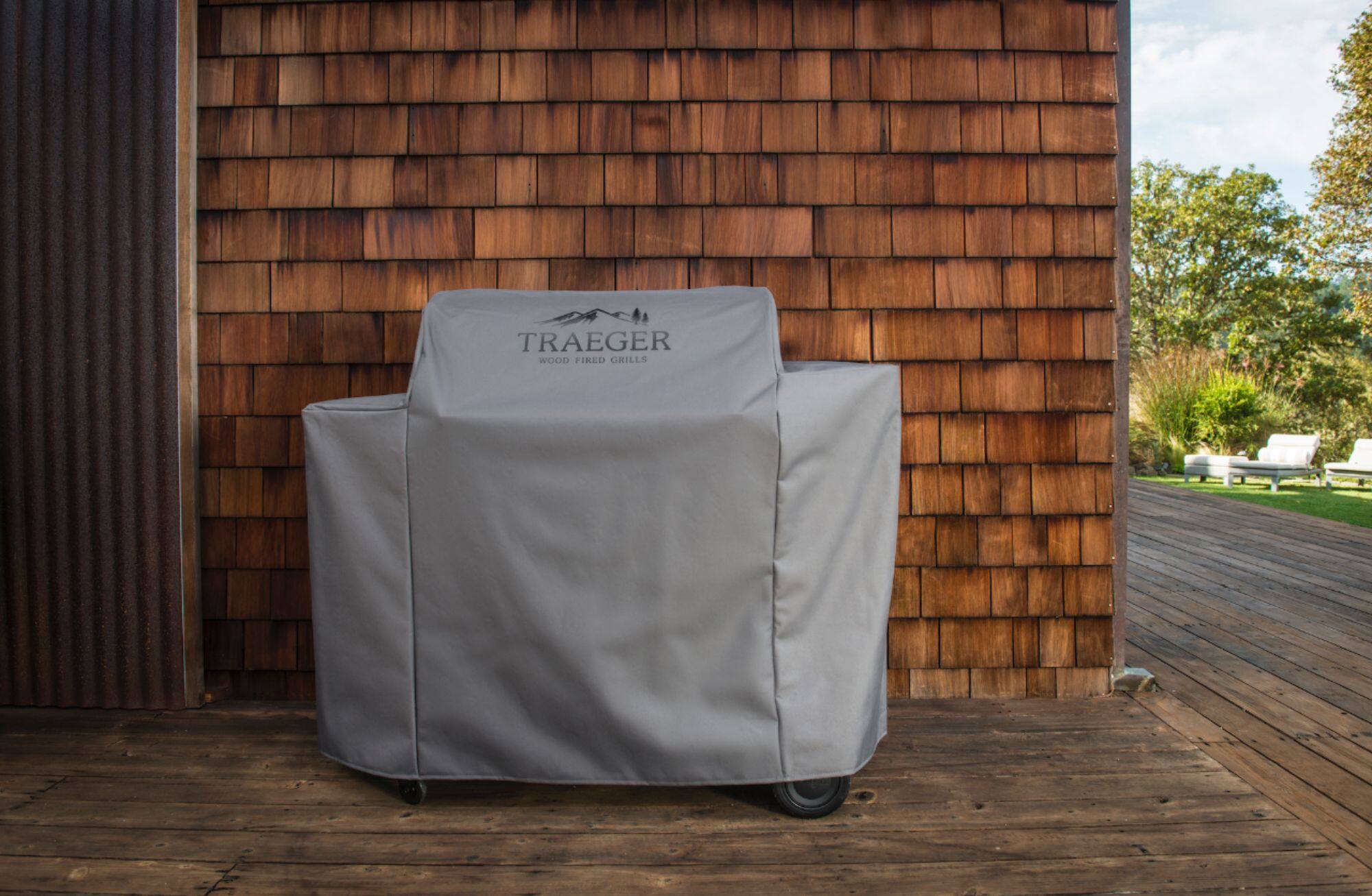 Alt View 12. Traeger Grills - Full-Length Grill Cover for Ironwood 885 - Black.