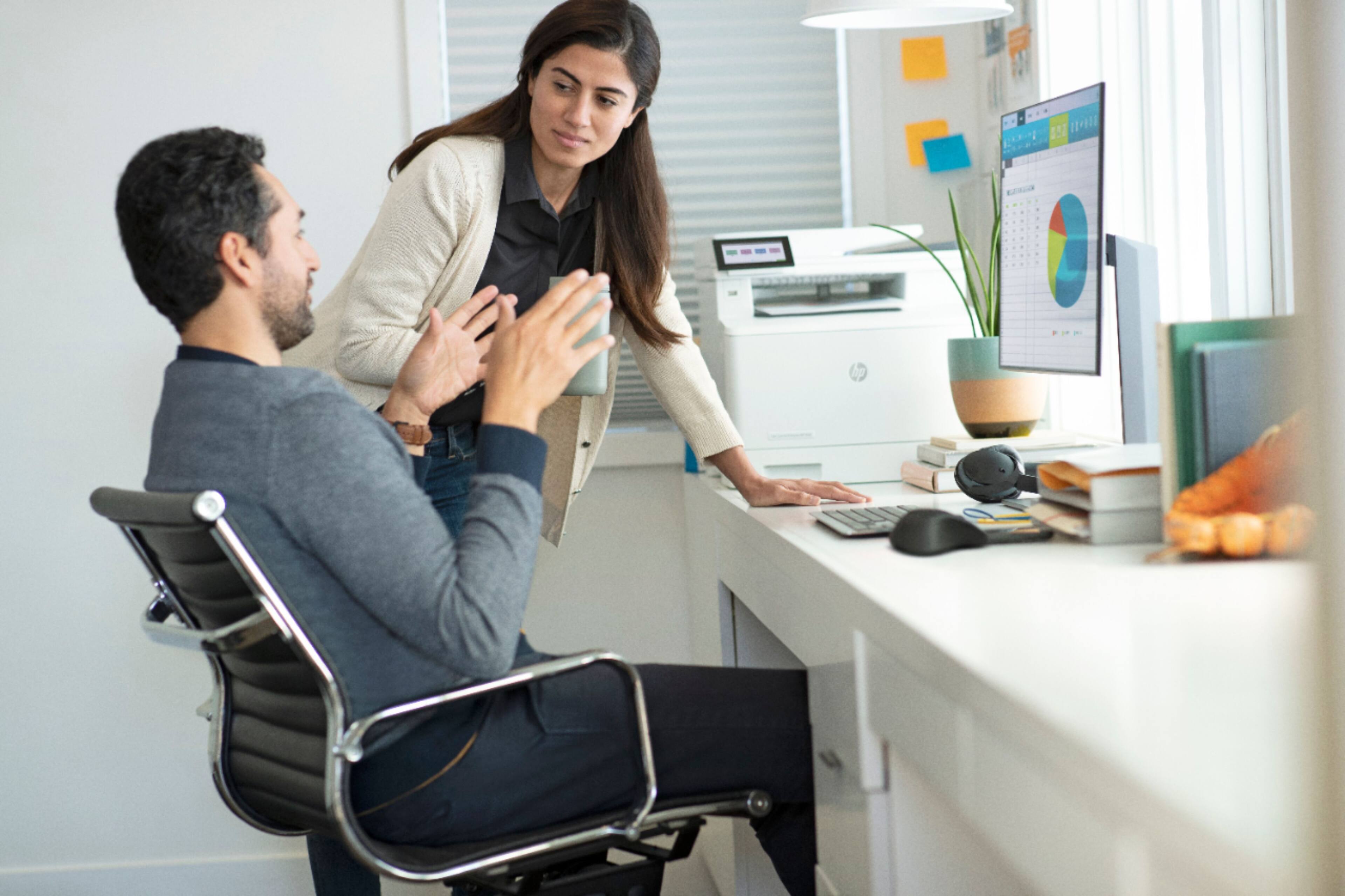 Alt View 16. HP - LaserJet Enterprise M480F Color All-In-One Laser Printer - White.