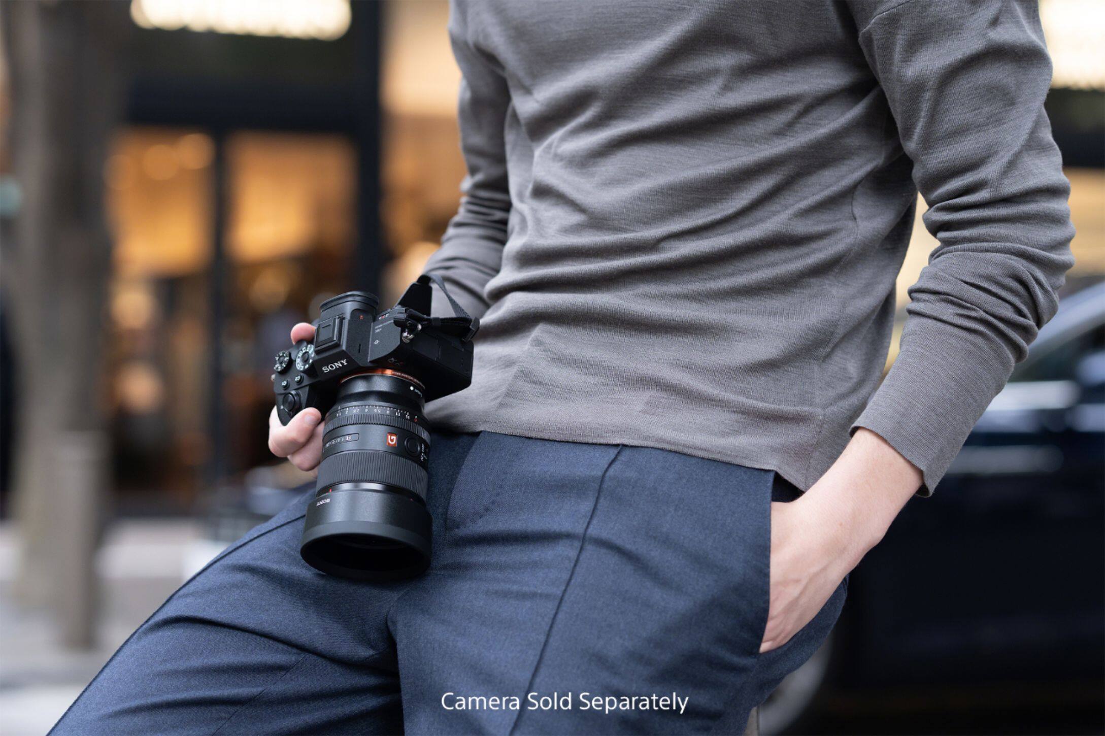 Alt View 19. Sony - Alpha FE 35mm F1.4 GM Full Frame Large Aperture Wide Angle G Master E mount Lens - Black.