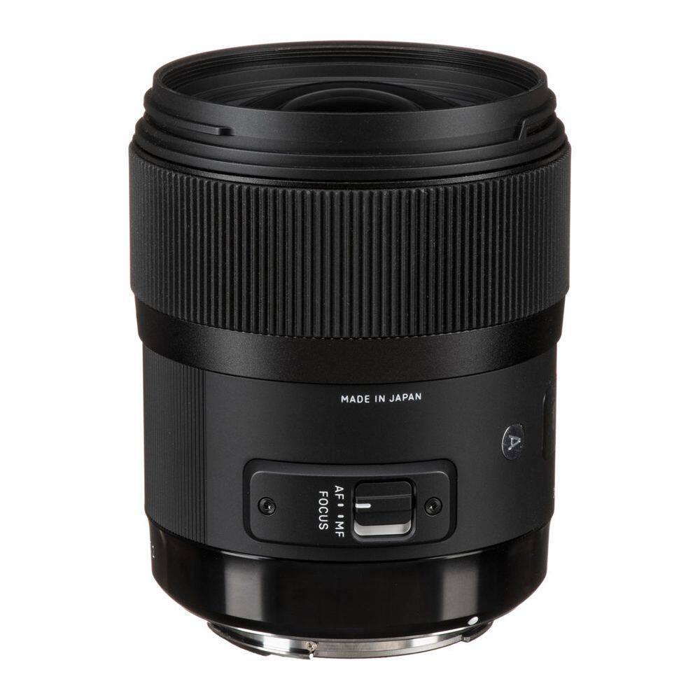 MADE IN JAPAN

AF/MF
FOCUS