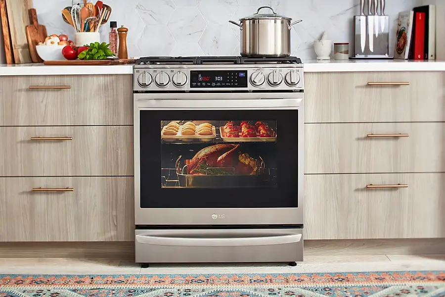 Alt View 17. LG - 6.3 Cu. Ft. Smart Slide-In Gas True Convection Range with EasyClean and Air Sous-Vide - Stainless Steel.