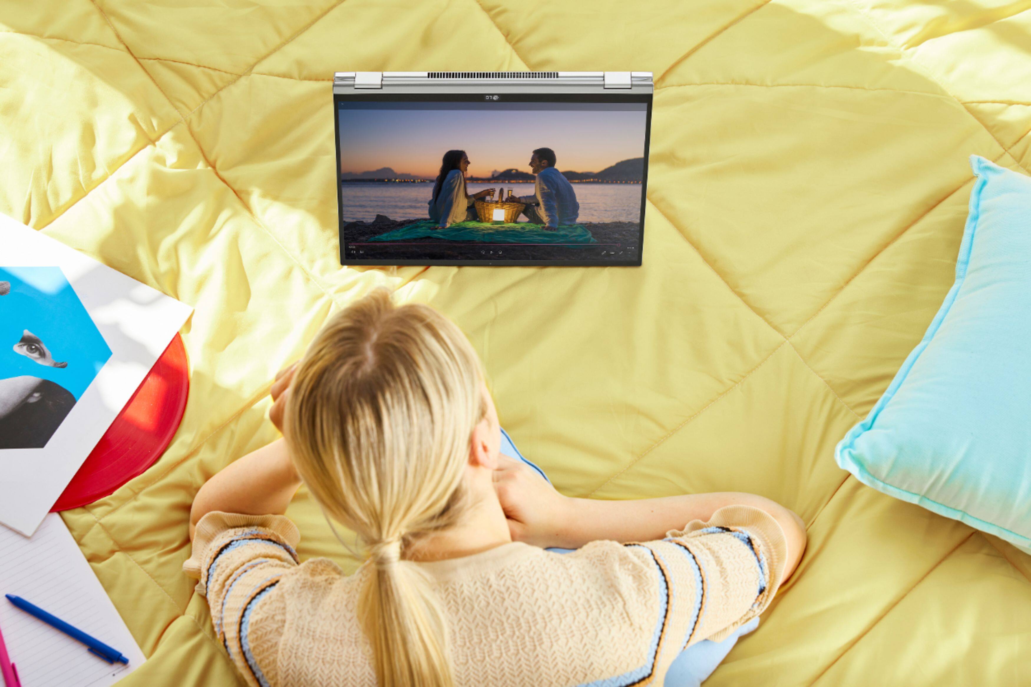 Alt View 25. LG - gram 2-in-1 16” WQXGA Laptop – Intel Evo Platform Core i7 – 16GB RAM – 2TB NVMe Solid State Drive.