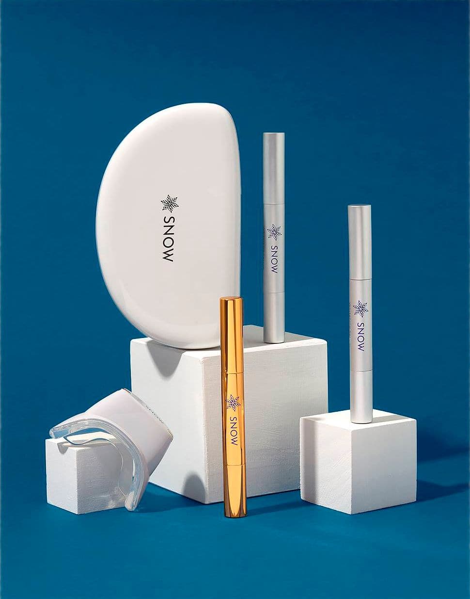 Alt View 15. Snow - Wireless Teeth Whitening Kit - White.