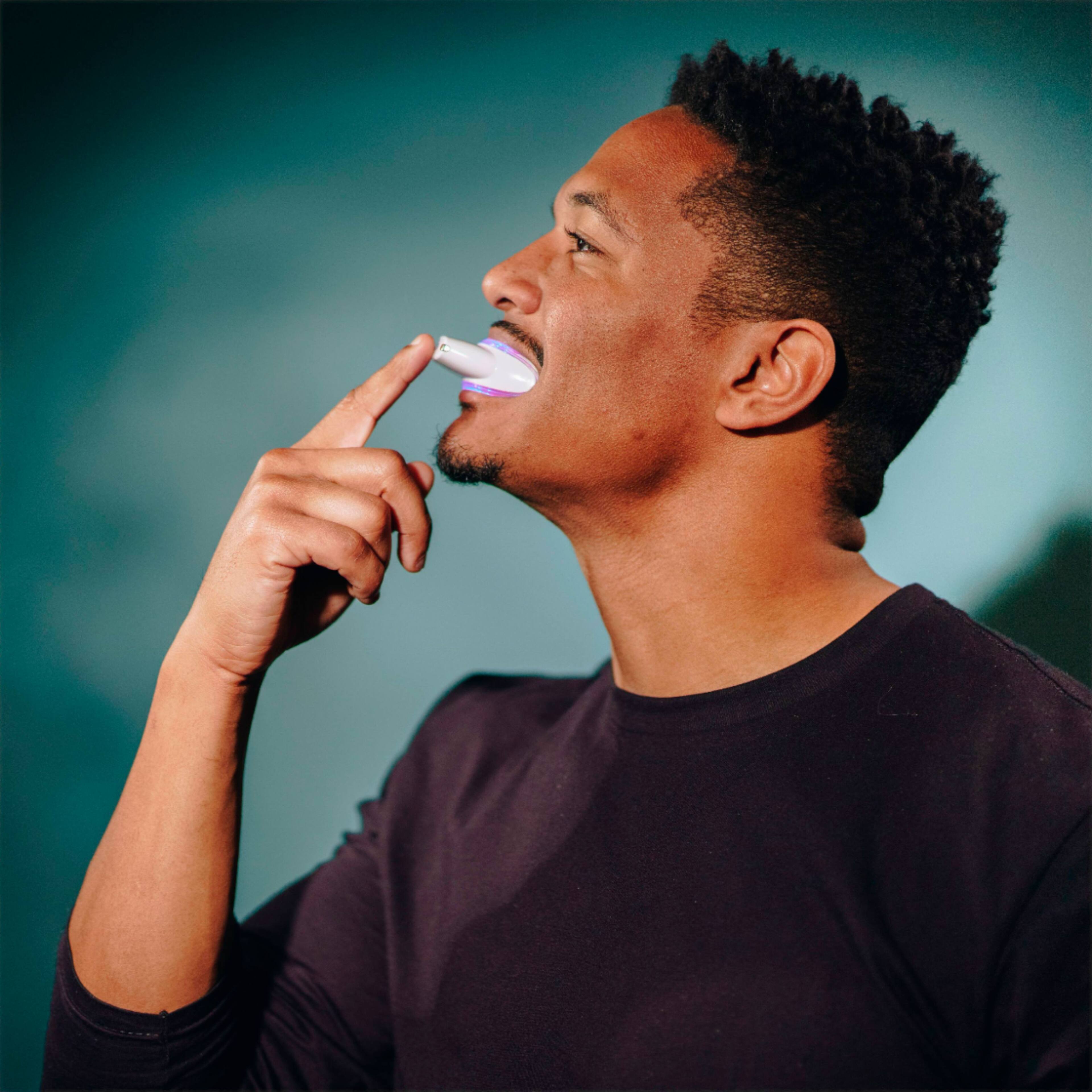 Alt View 17. Snow - Wireless Teeth Whitening Kit - White.