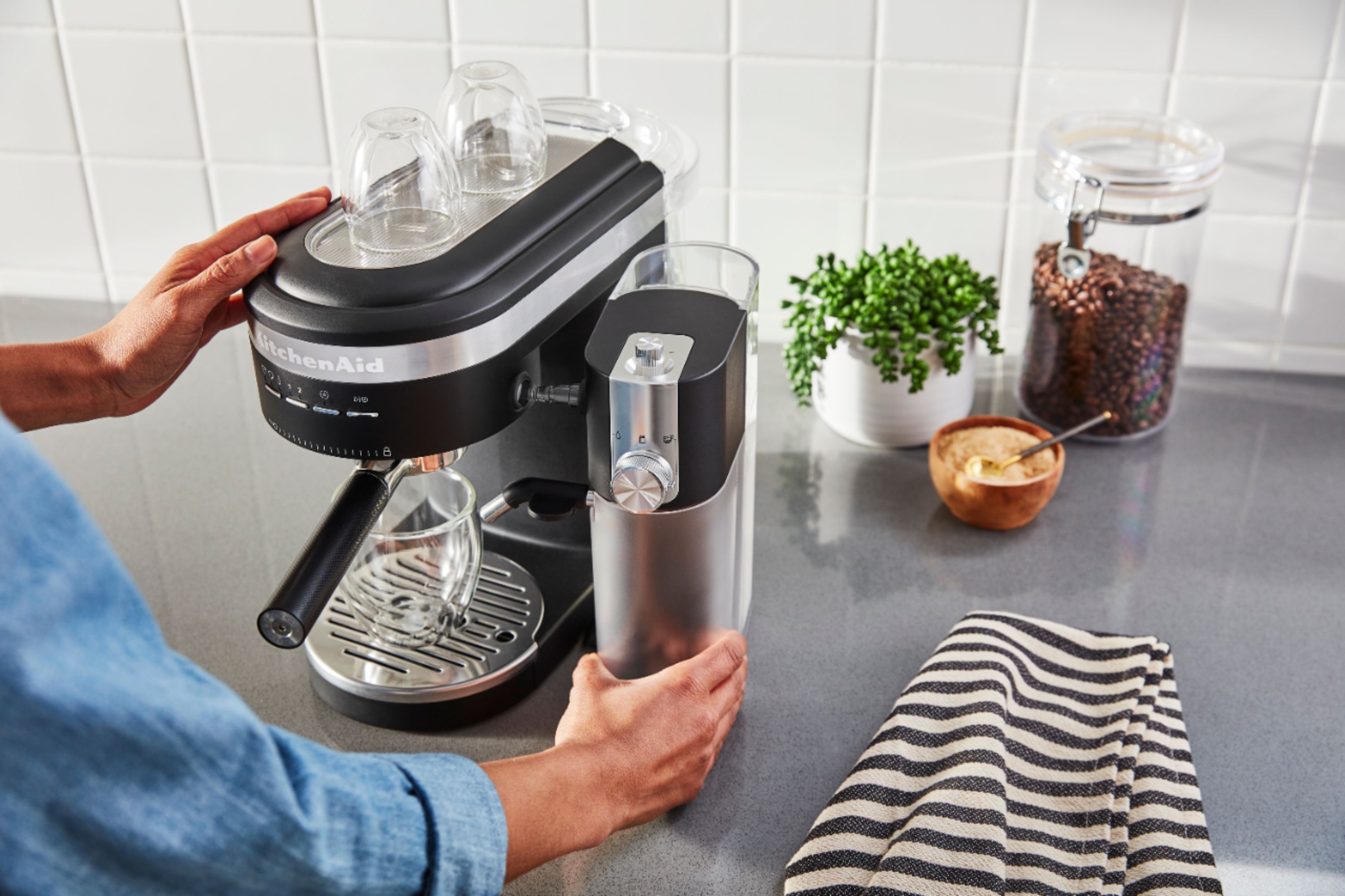 KitchenAid 14-Cup Coffeemaker Espresso KCM1402ES - Best Buy