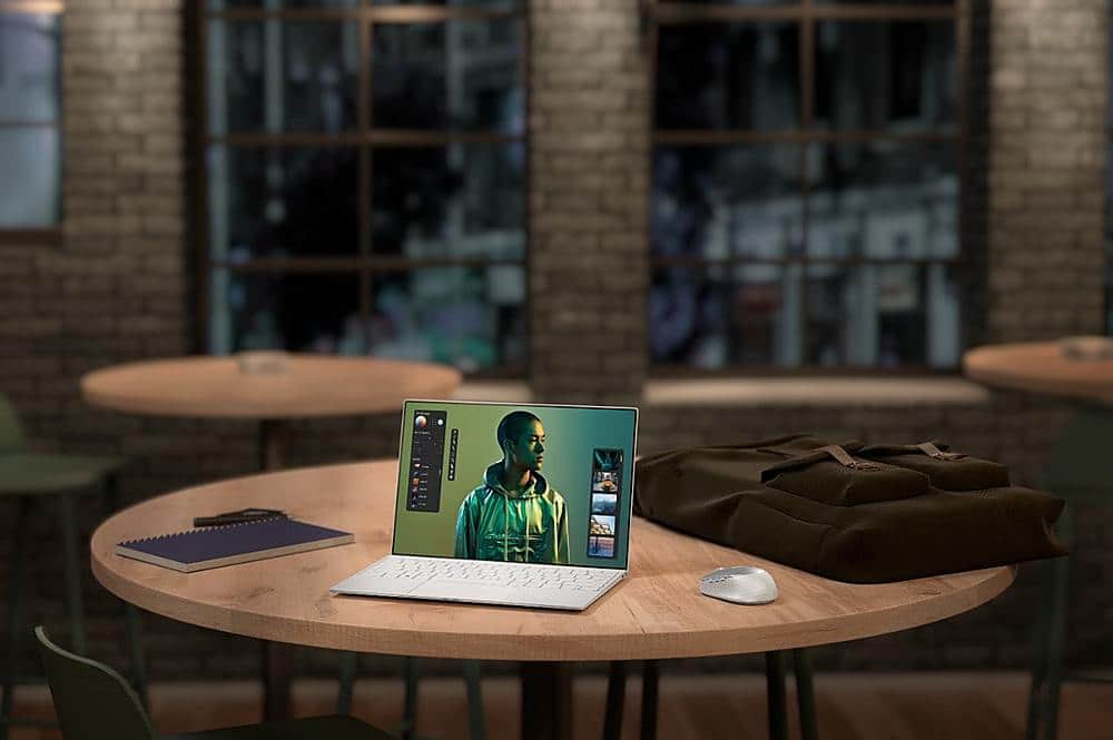 Alt View 22. Dell - MS7421W Premier Wireless Optical Mouse with Rechargeable Battery (USB-C) - Platinum silver.